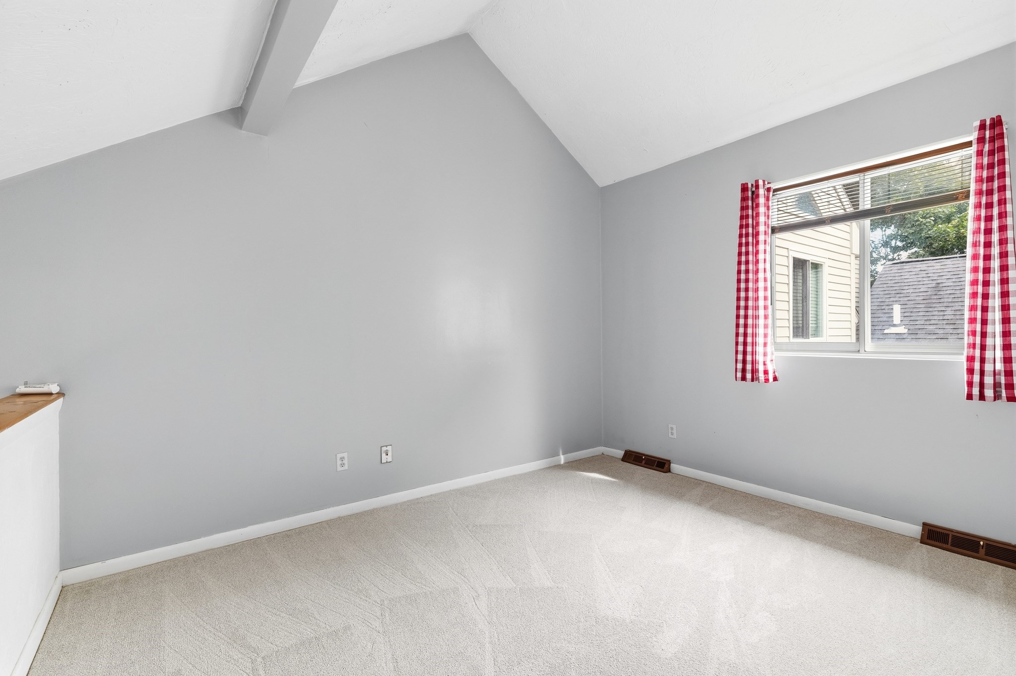 195 Lake Street Property Photo 12
