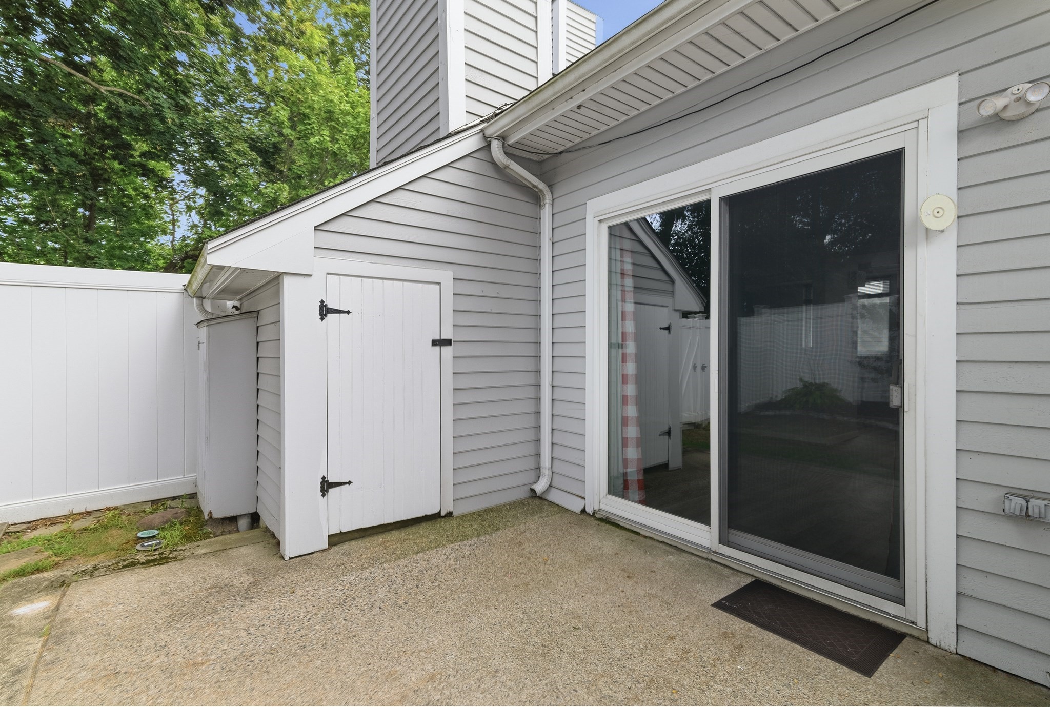 195 Lake Street Property Photo 17