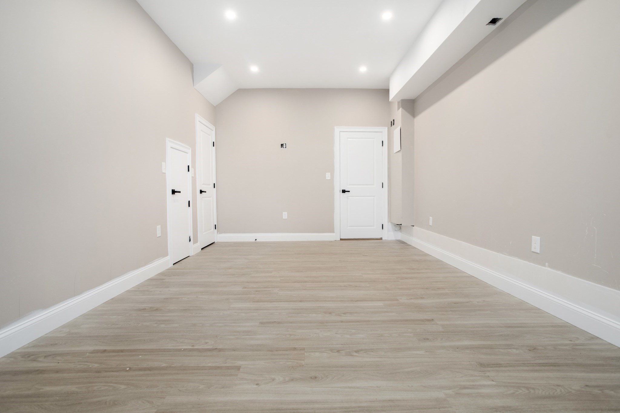 661 Washington Aveue # 2 Property Photo 21