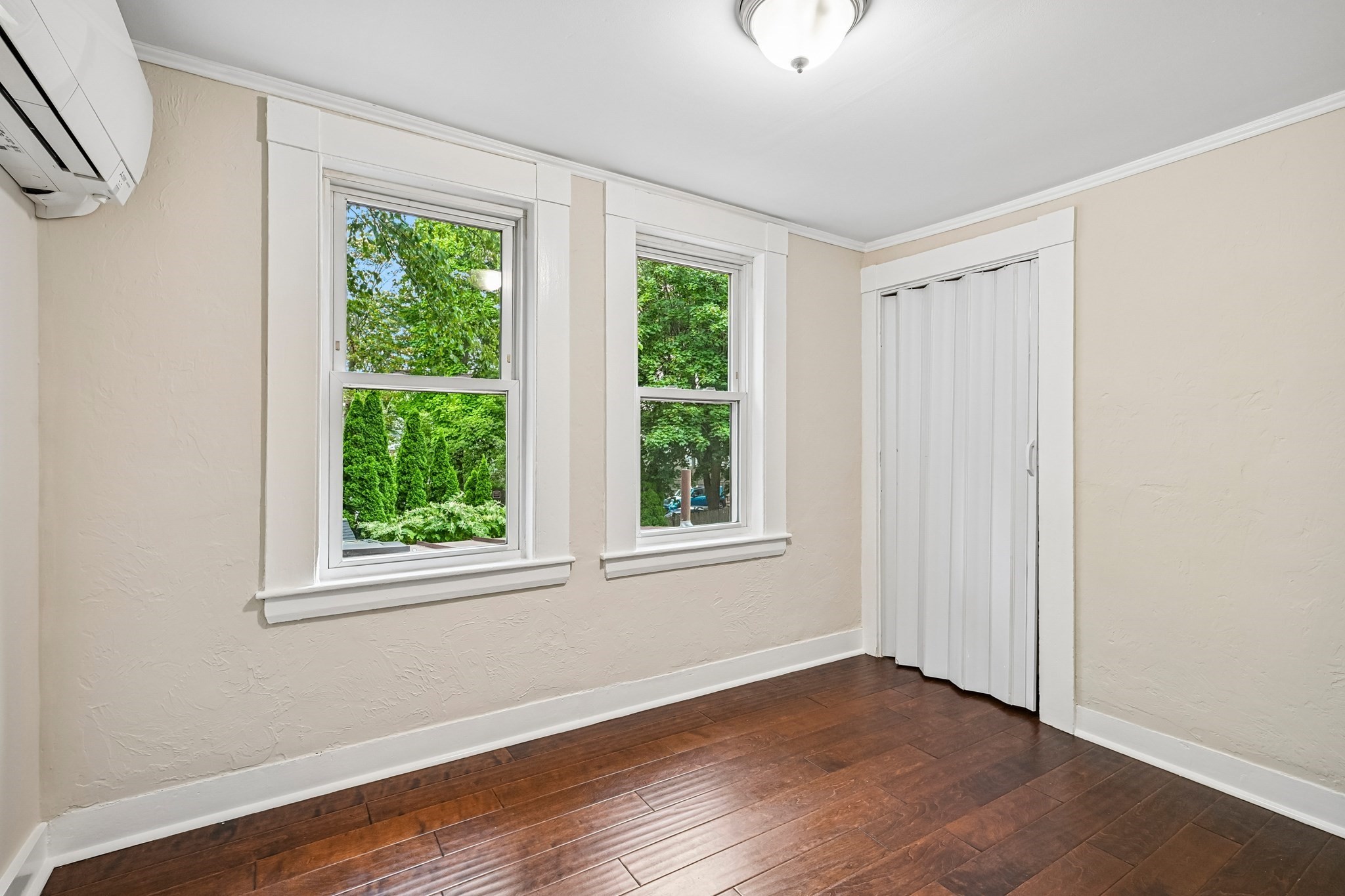 22 Claremont Ter Property Photo 10