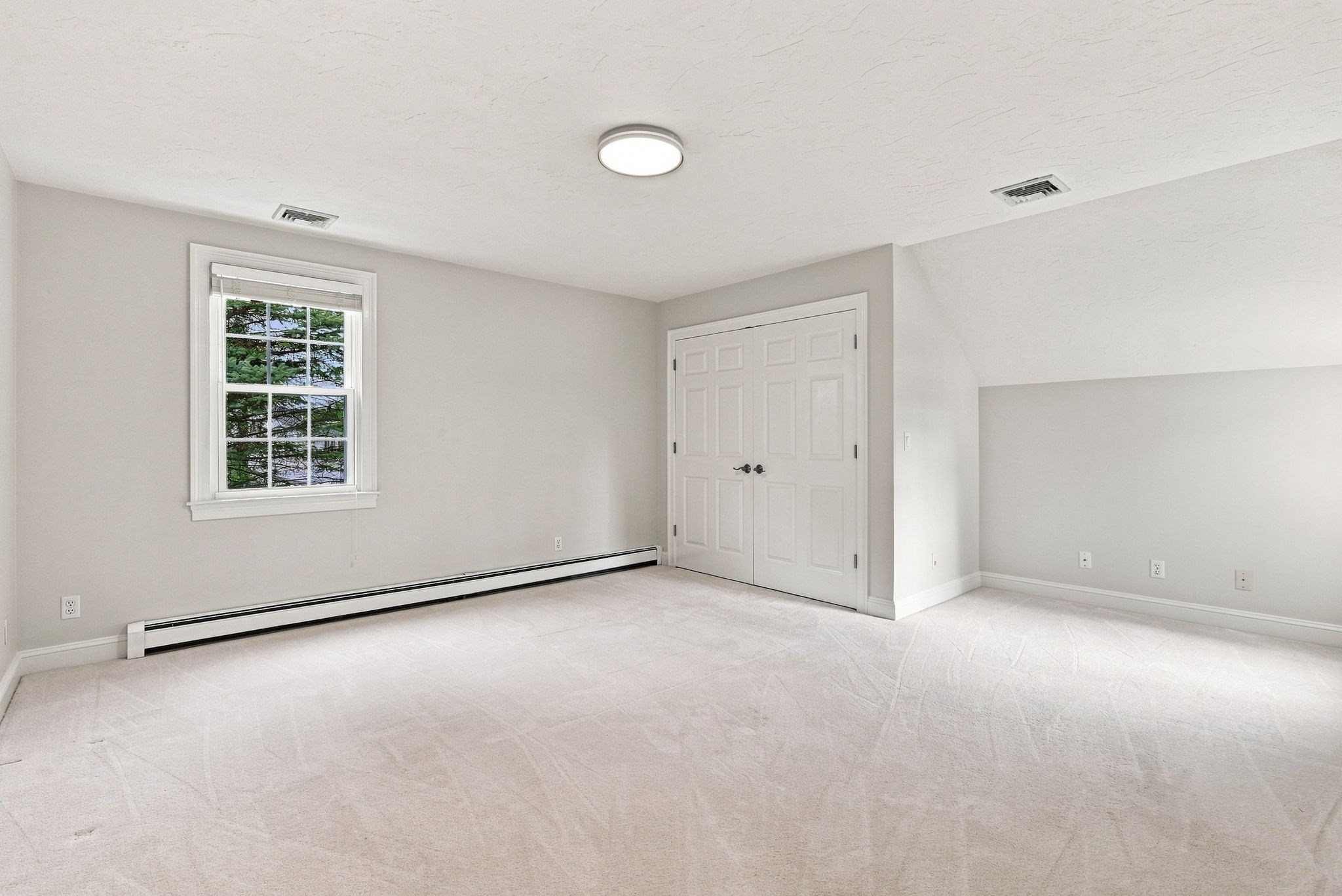 154 Old Spring St Property Photo 31
