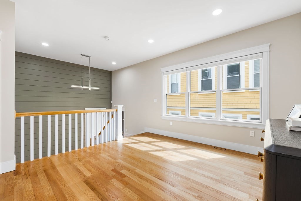 7 Whitman St # 1 Property Photo 12