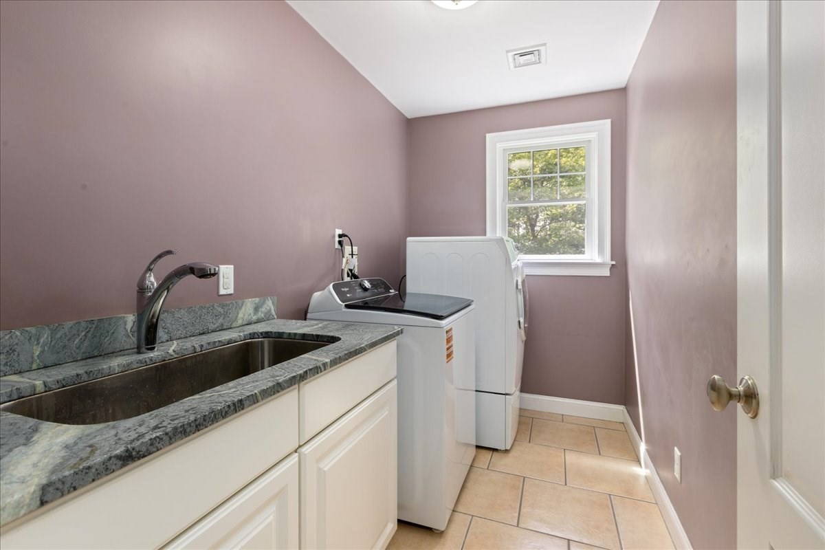 137 Garland Dr Property Photo 31