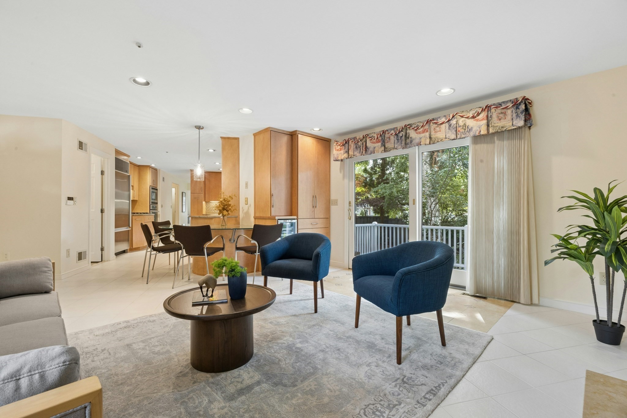 18 Lois Lane # 18 Property Photo 13