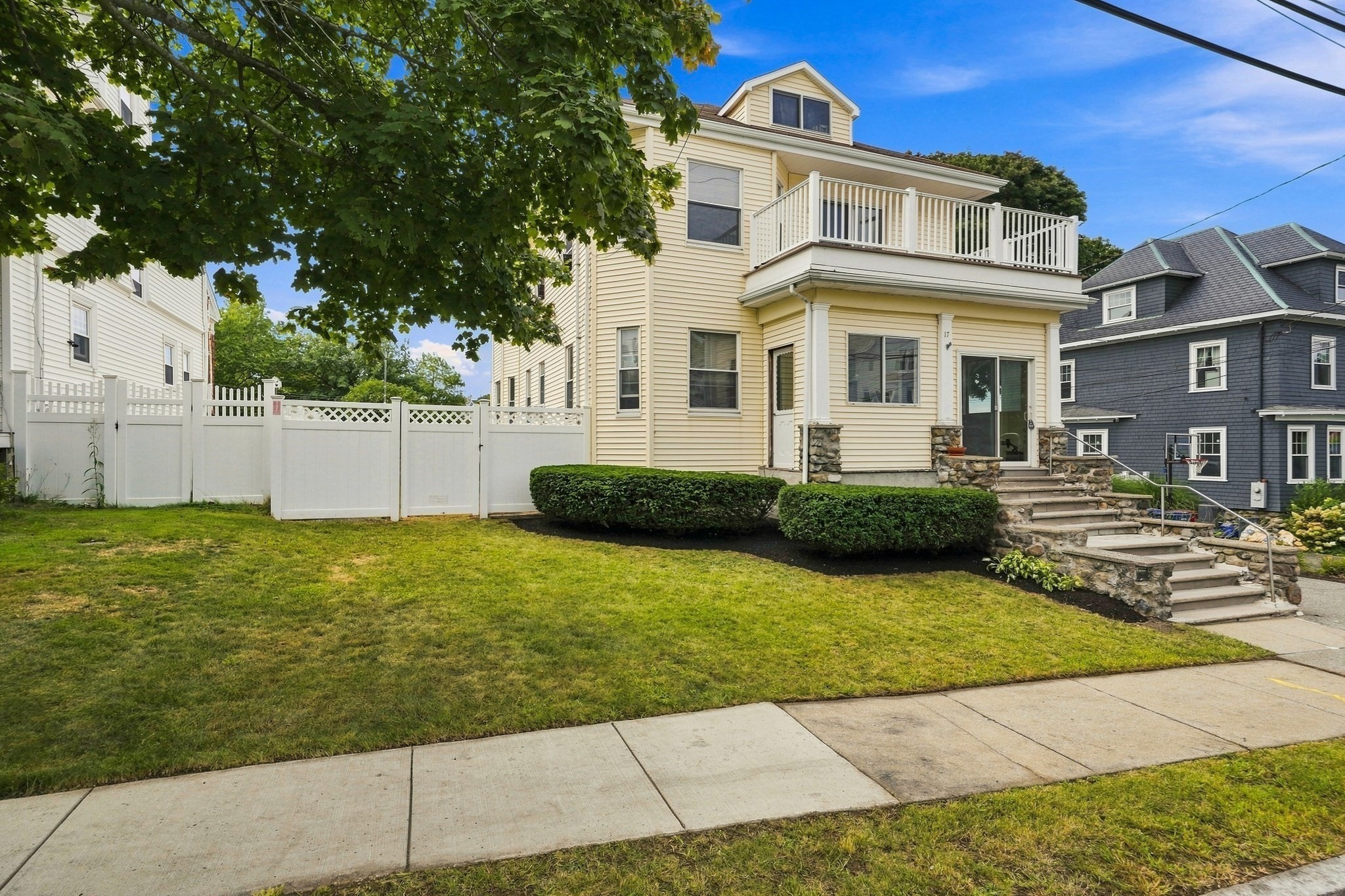 17 Linden Rd Property Photo 2