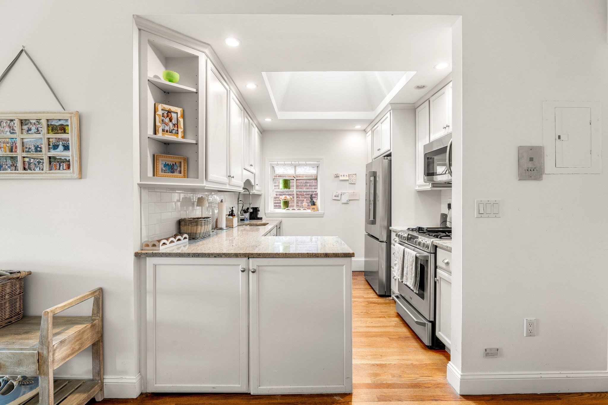 198 Saint Botolph St # 9 Property Photo 3