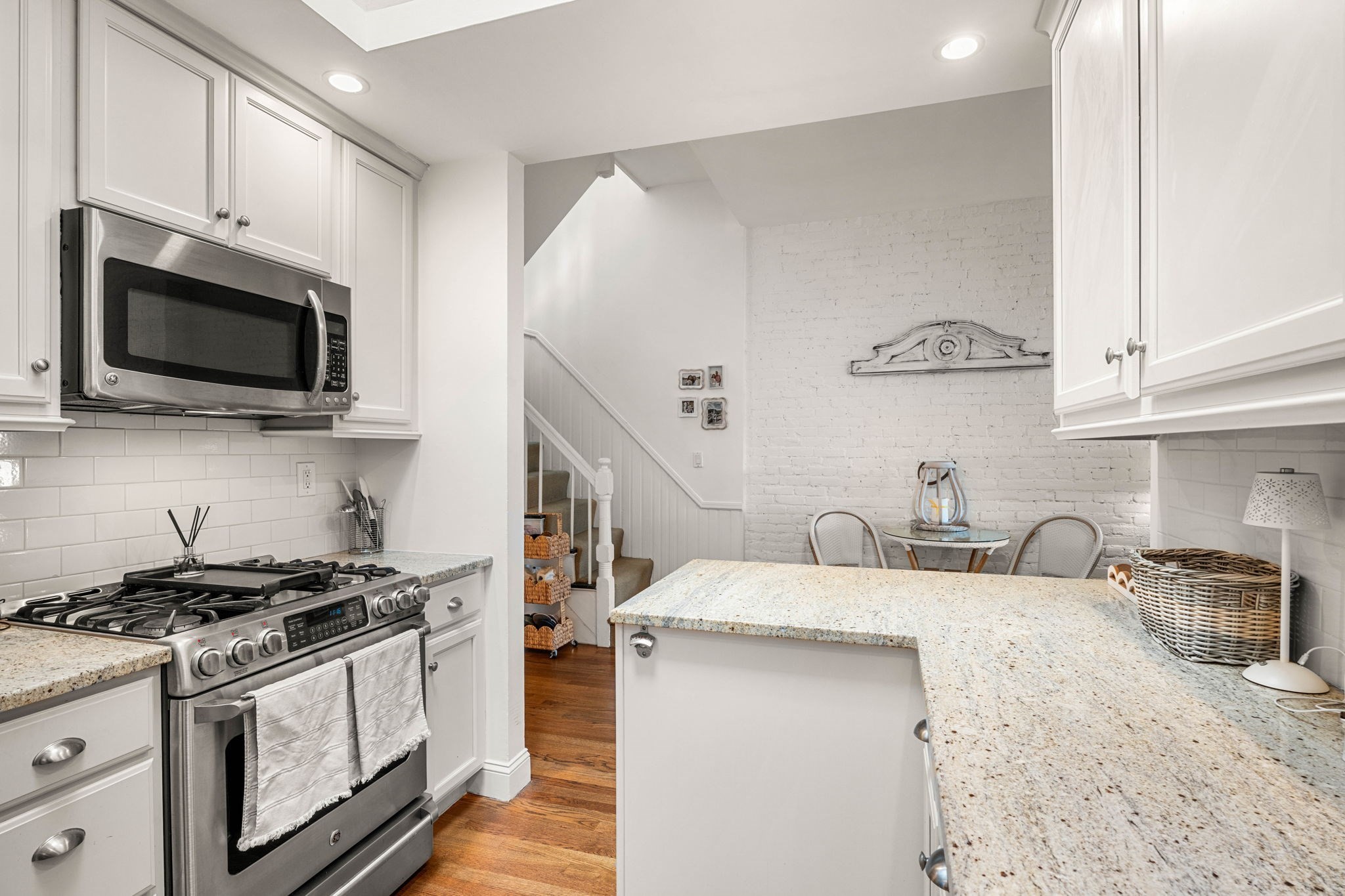 198 Saint Botolph St # 9 Property Photo 7