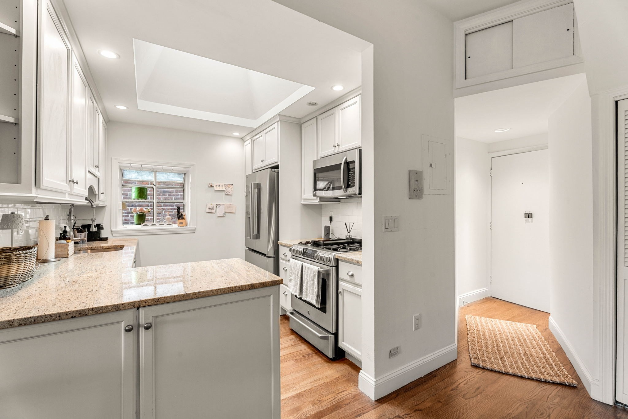 198 Saint Botolph St # 9 Property Photo 8