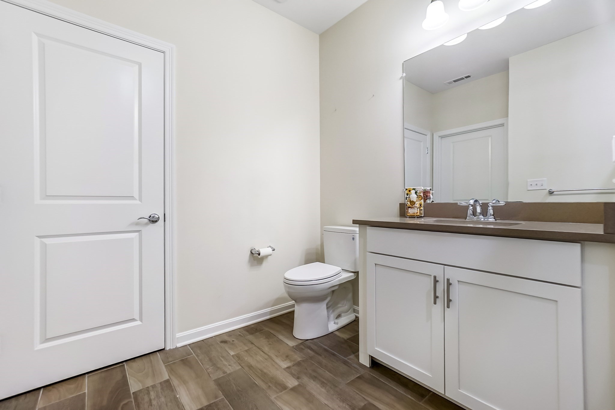 1102 Pennington Drive # 1102 Property Photo 19
