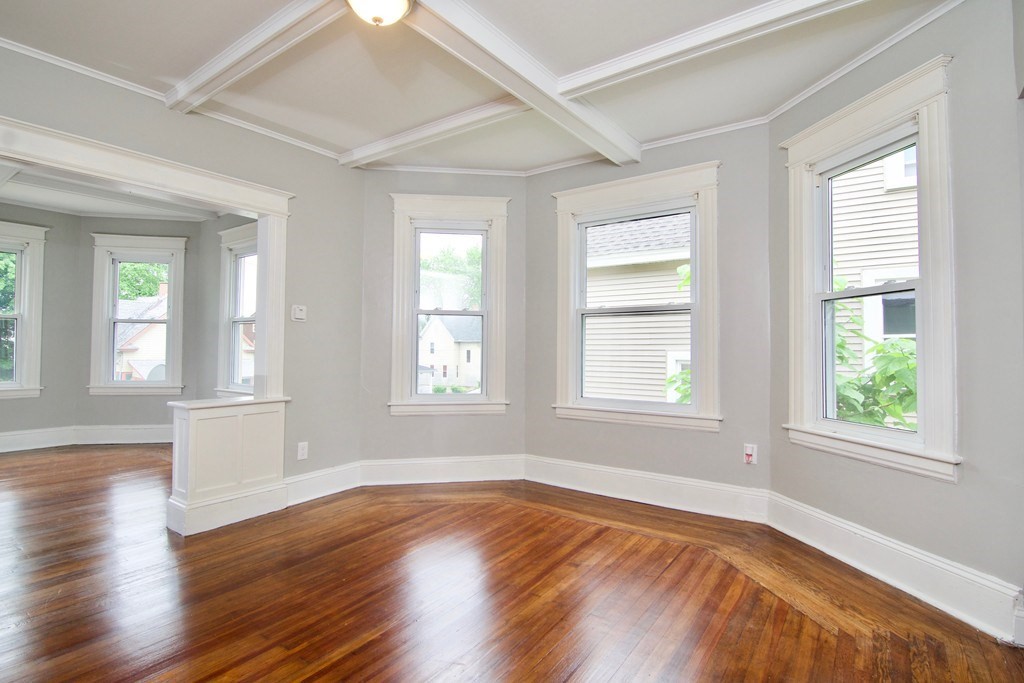 45 Middlesex St Property Photo 3