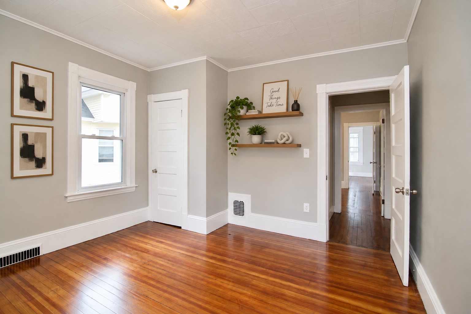 45 Middlesex St Property Photo 6