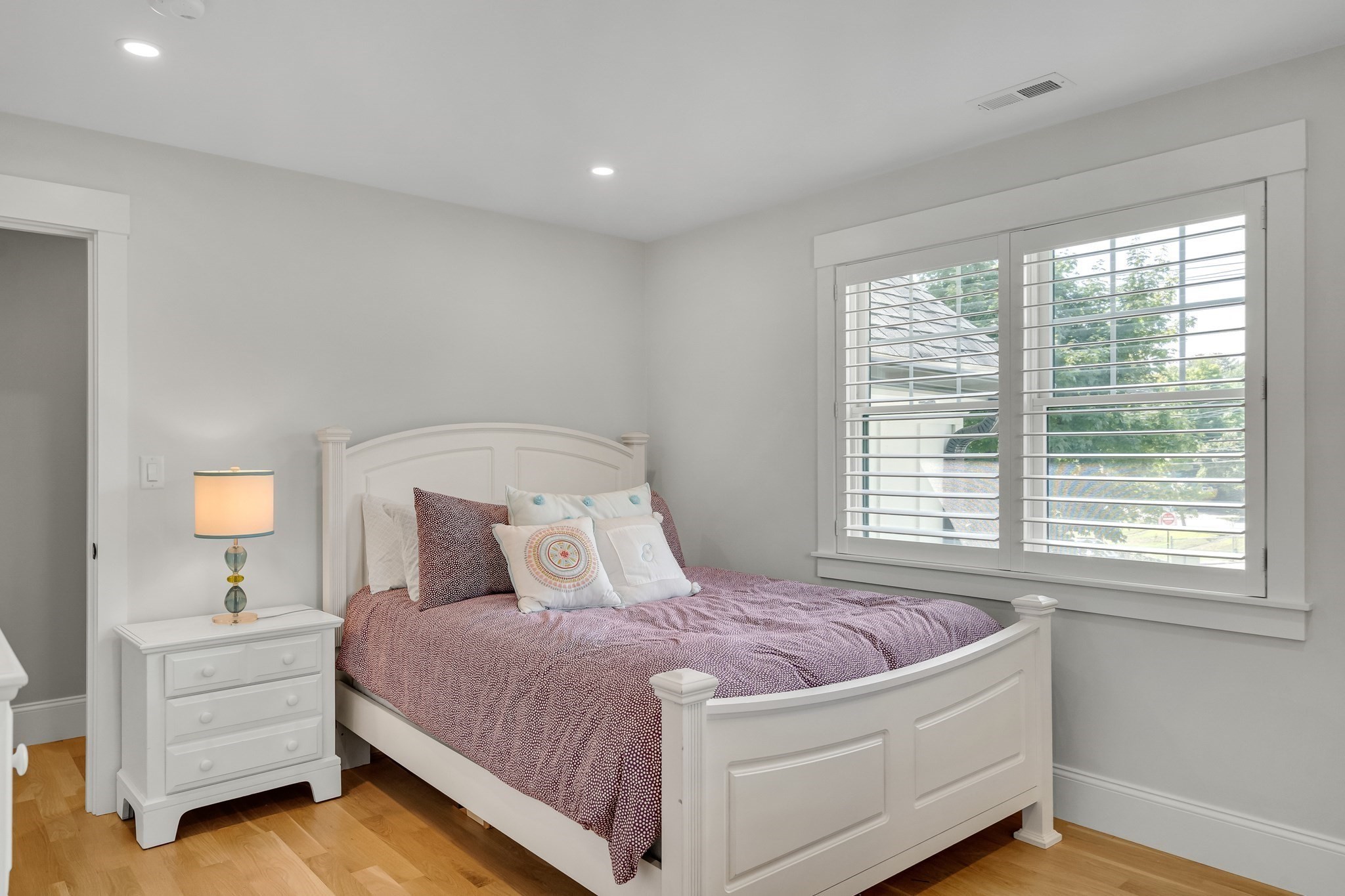 409 Crafts Street Property Photo 22
