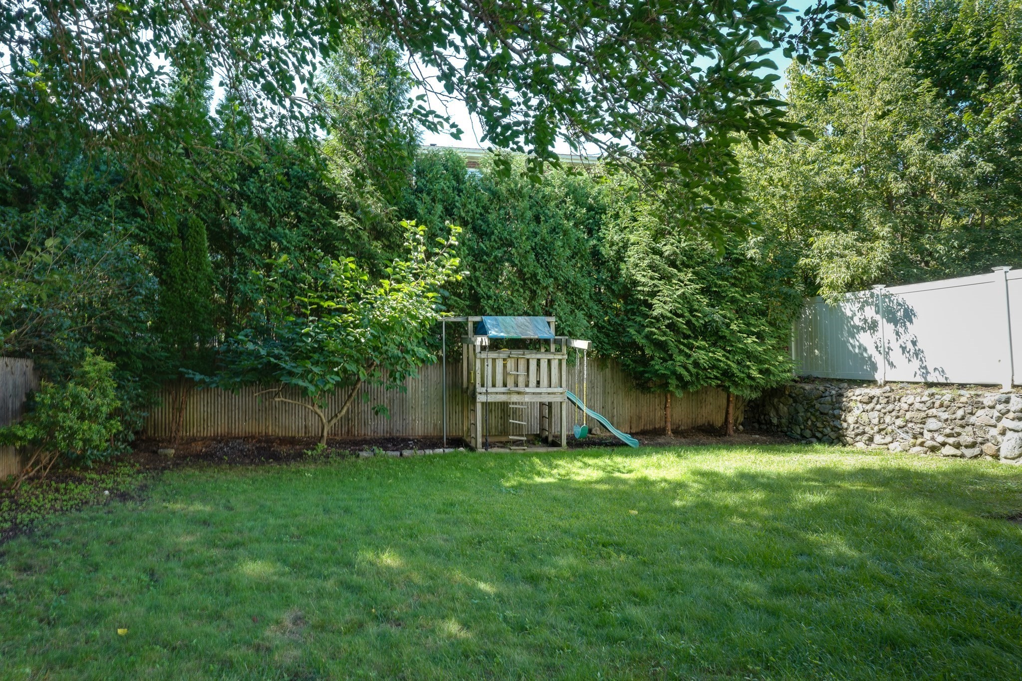 56 Agassiz Ave Property Photo 3