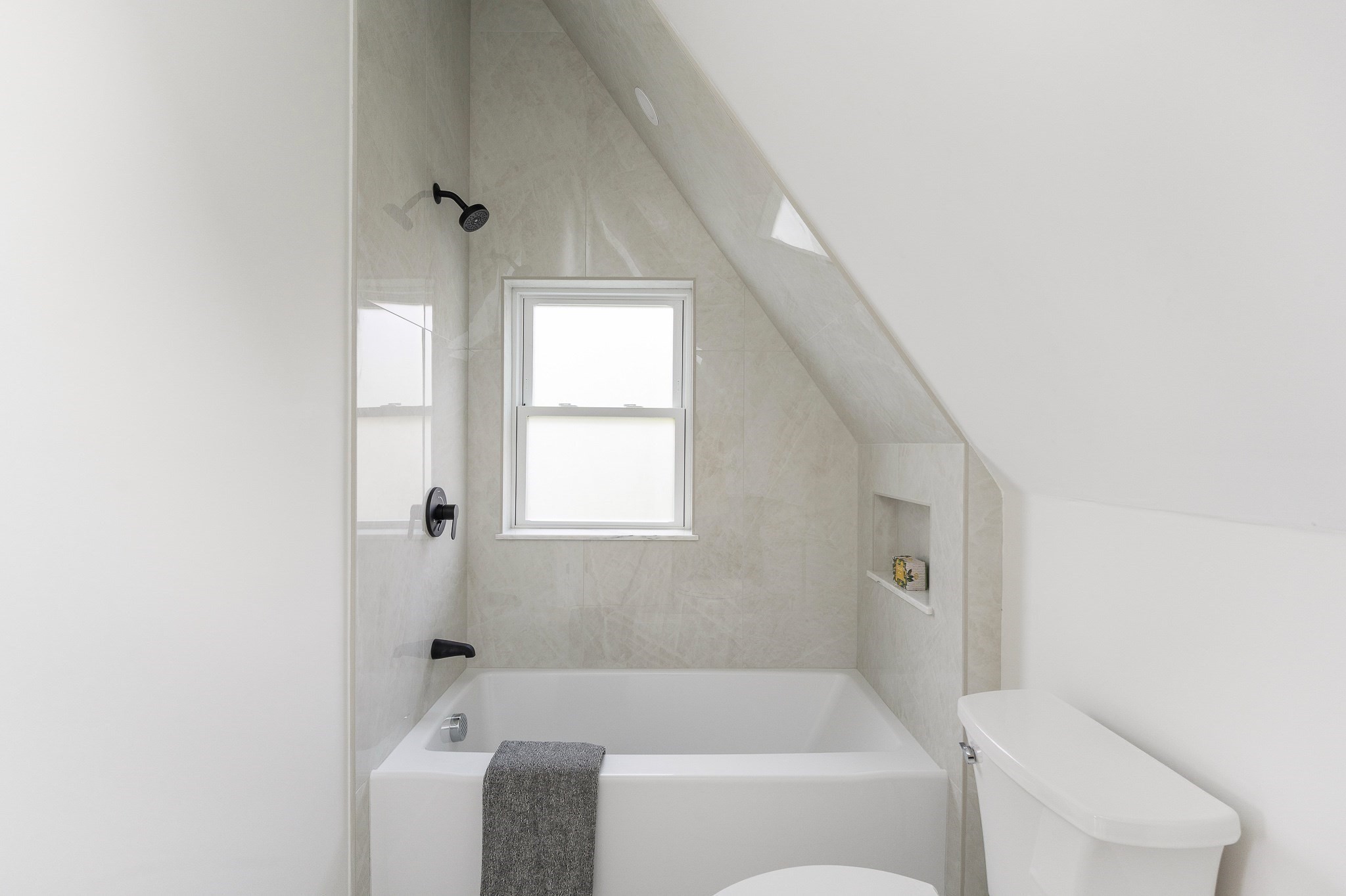 60 Franklin St # 3 Property Photo 19