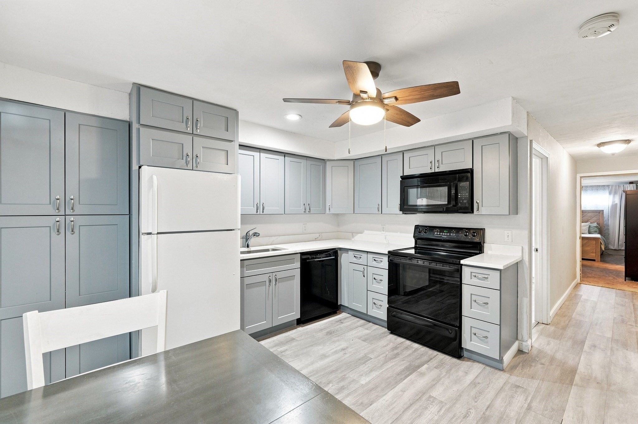 51 Randall Street Property Photo 8