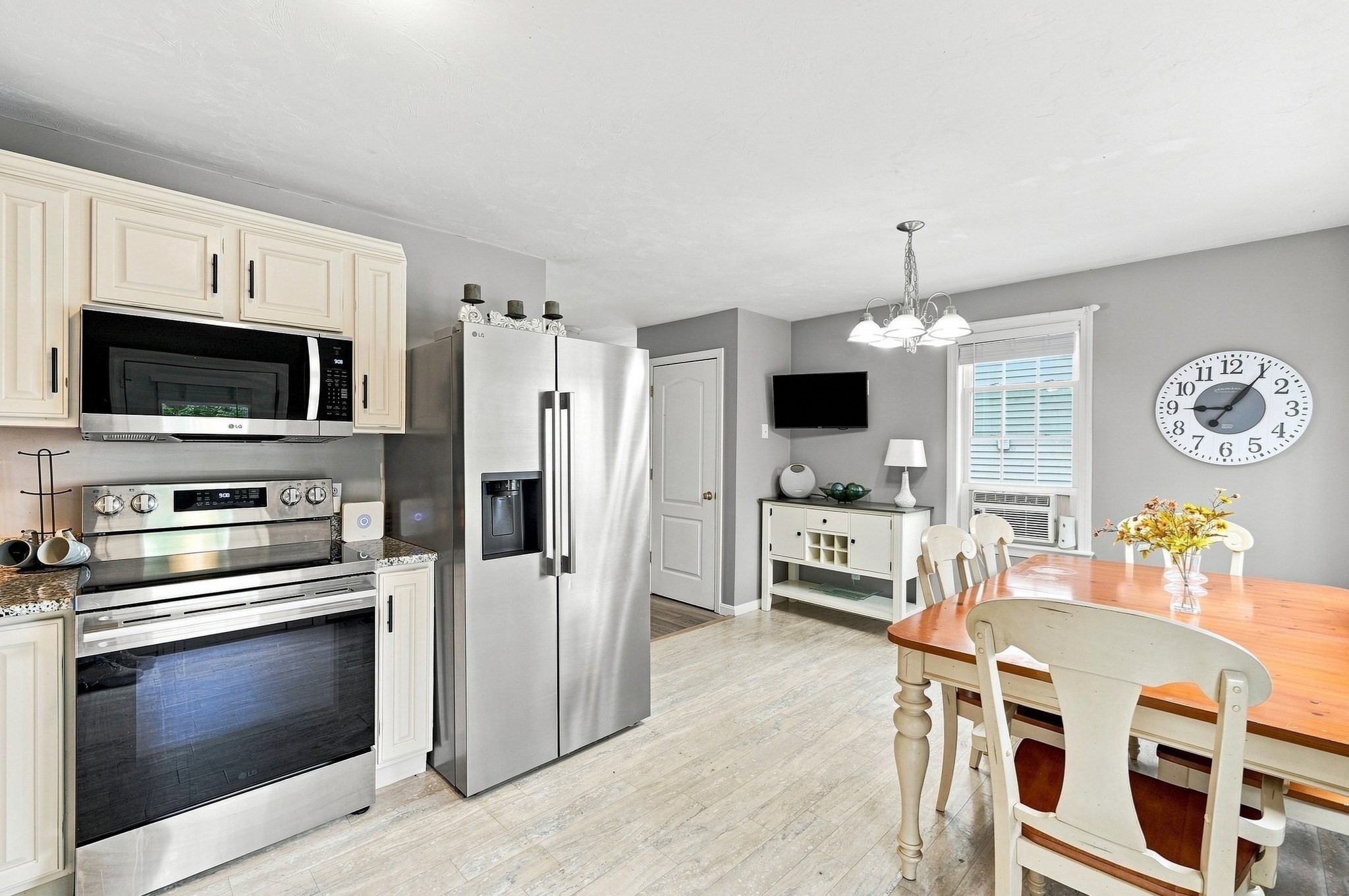 51 Randall Street Property Photo 14