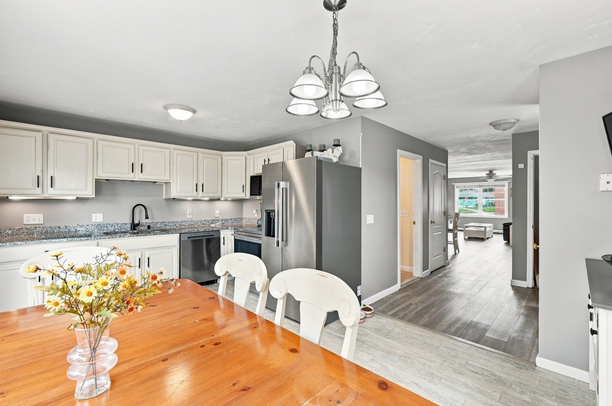 51 Randall Street Property Photo 15