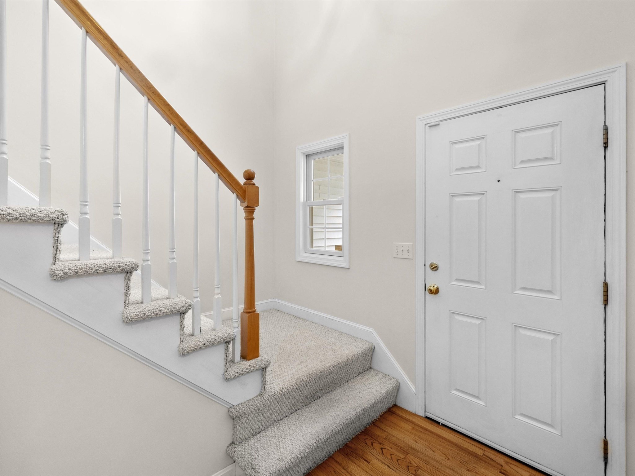 53 Lancaster Rd # 10 Property Photo 2
