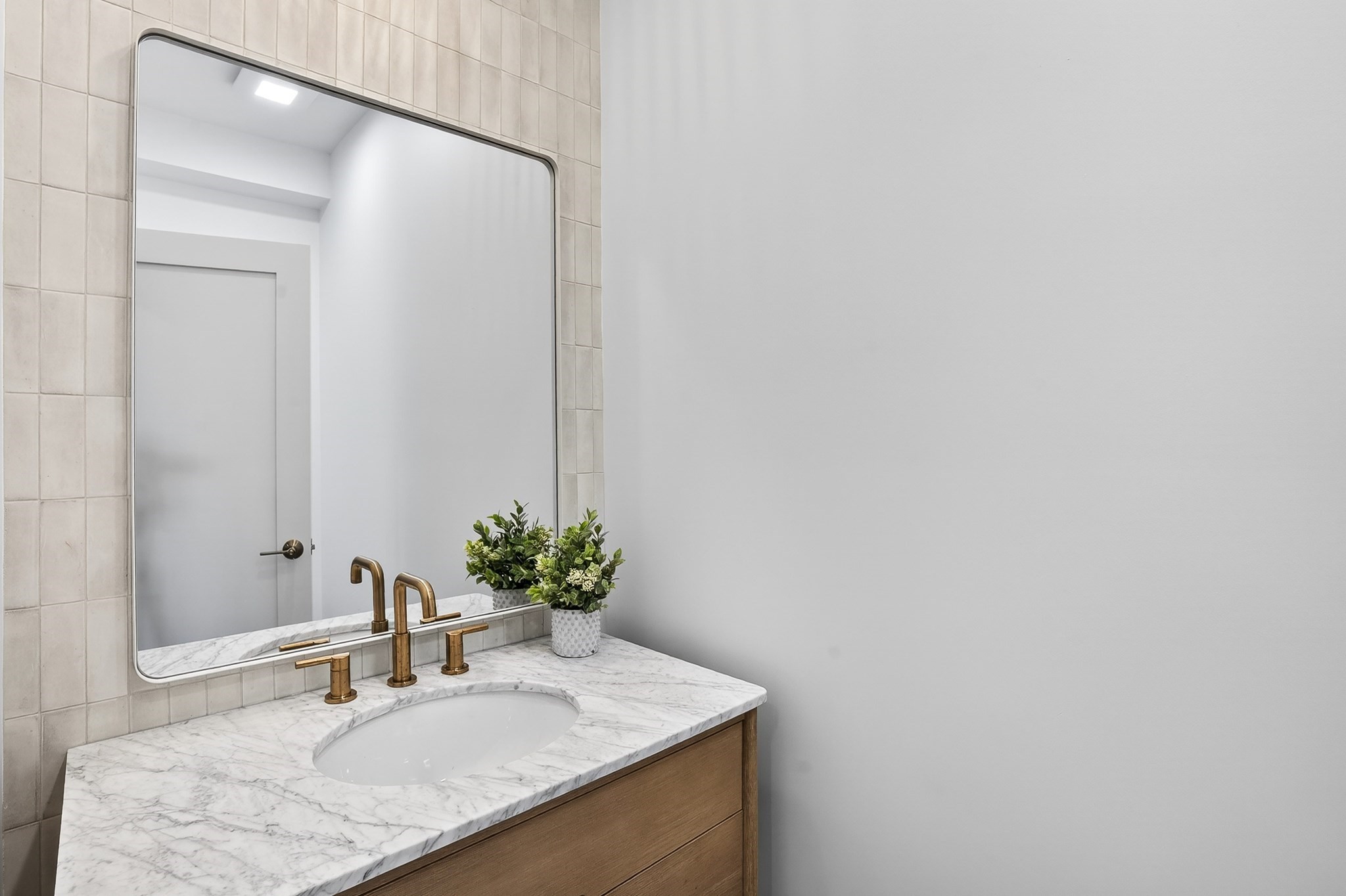 17 Jewett Place # 2 Property Photo 11