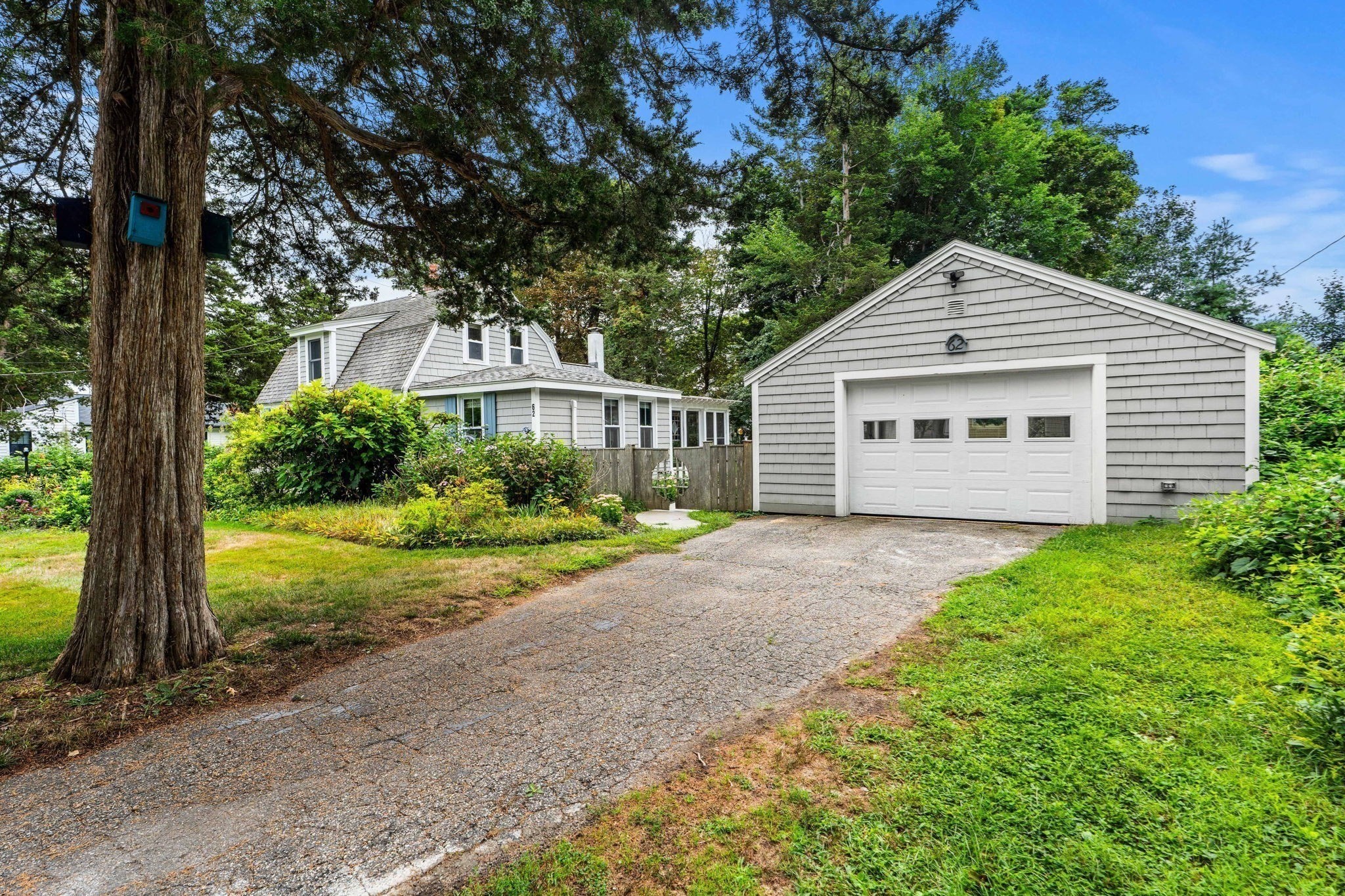 62 Cottage Rd Property Photo 3