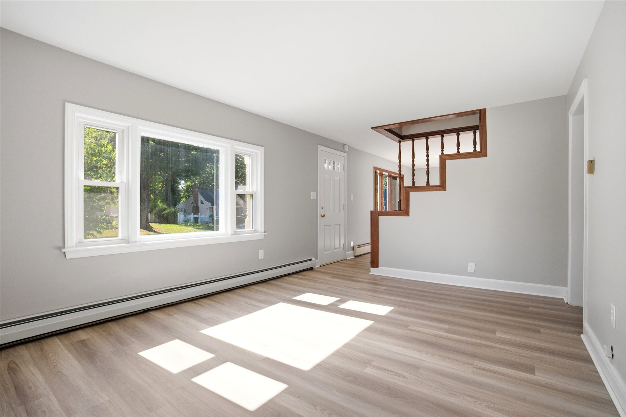 6 Pleasant St Property Photo 6