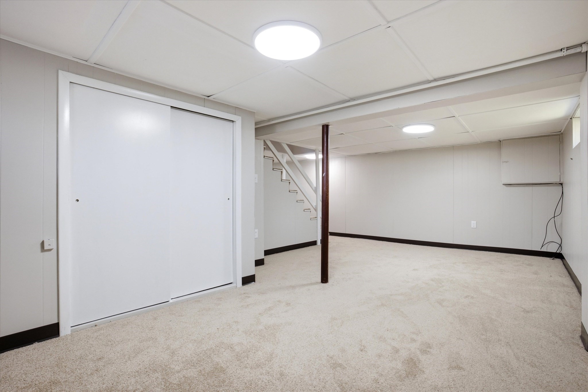 6 Pleasant St Property Photo 12
