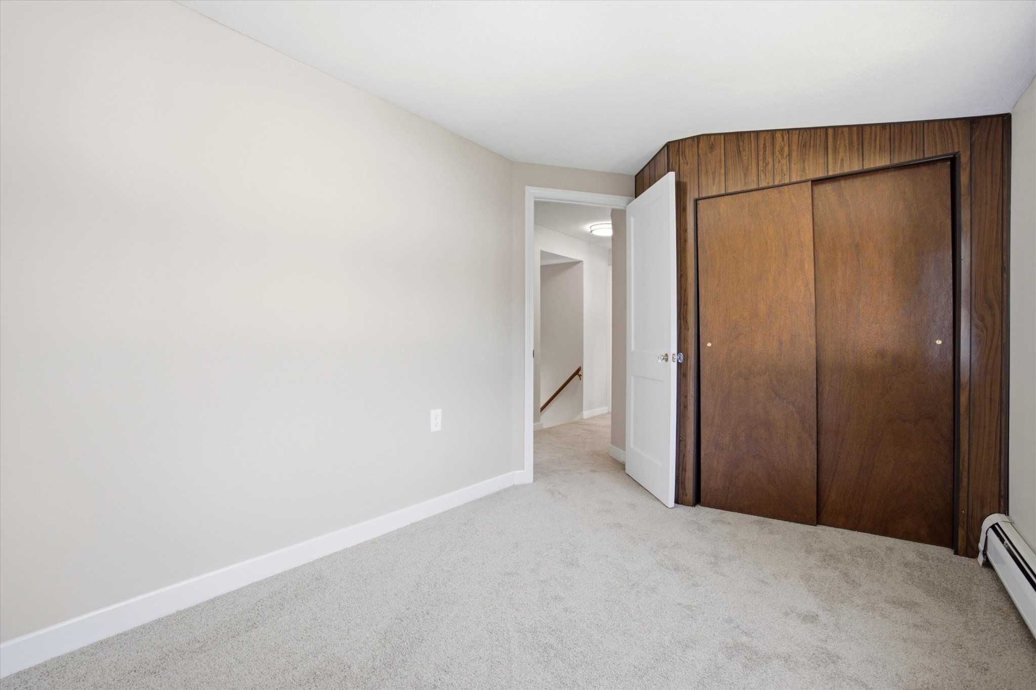 6 Pleasant St Property Photo 13