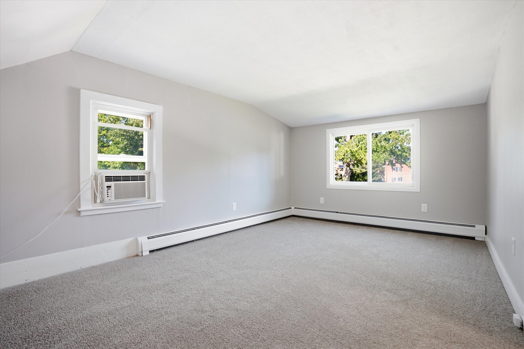 6 Pleasant St Property Photo 18