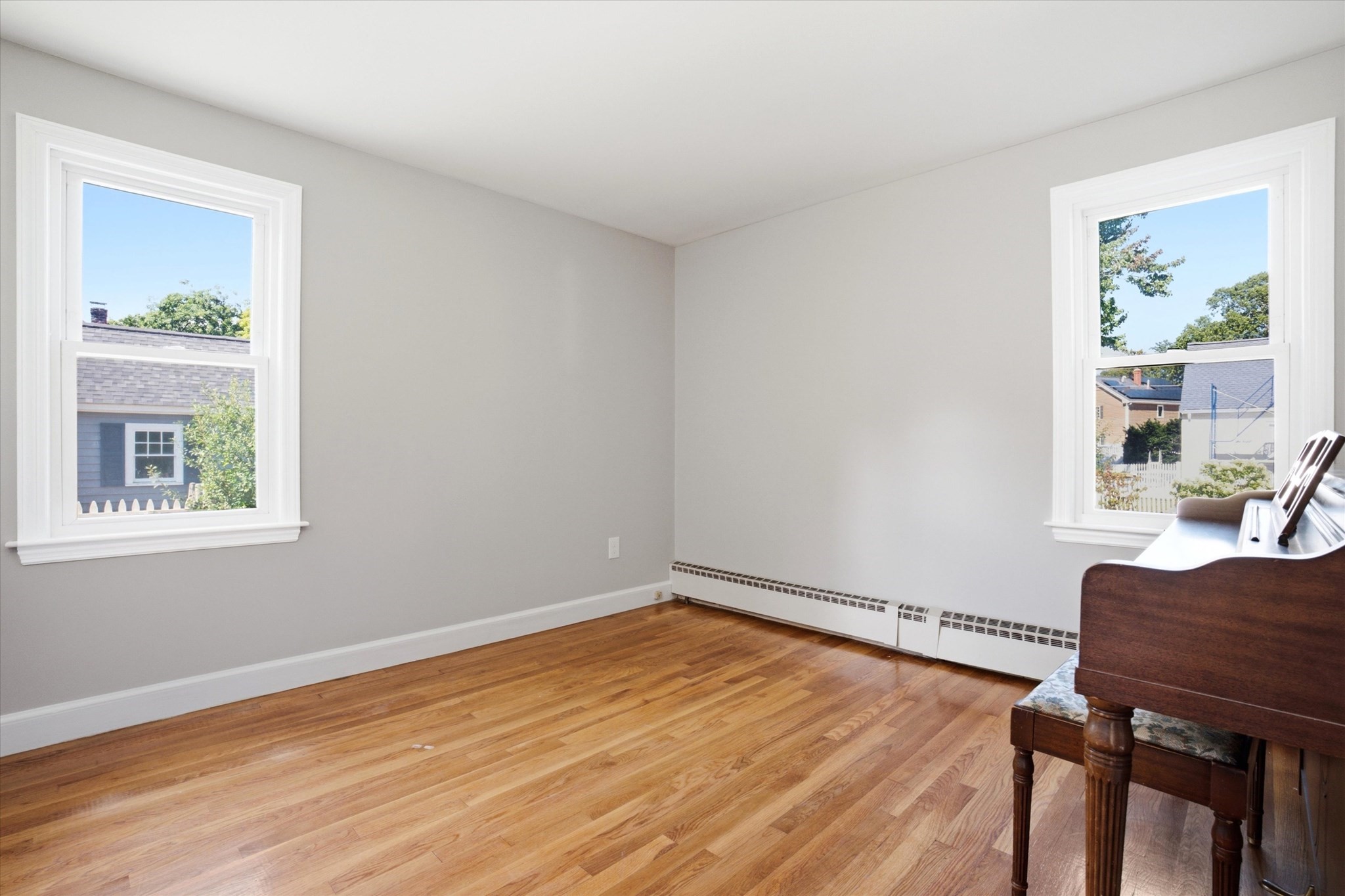 6 Pleasant St Property Photo 21