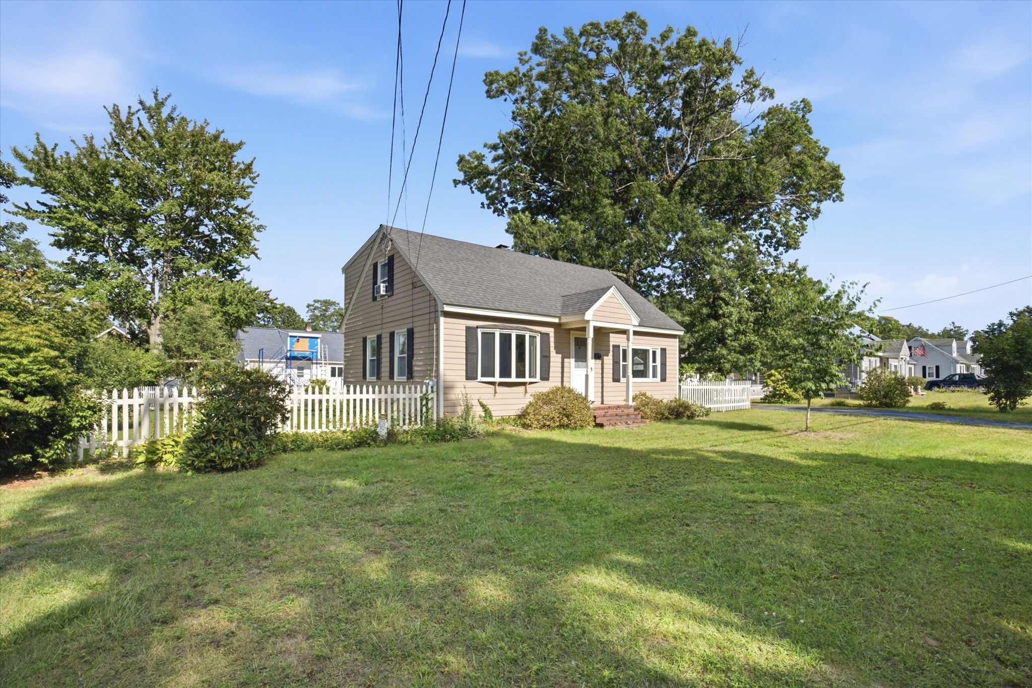 6 Pleasant St Property Photo 36