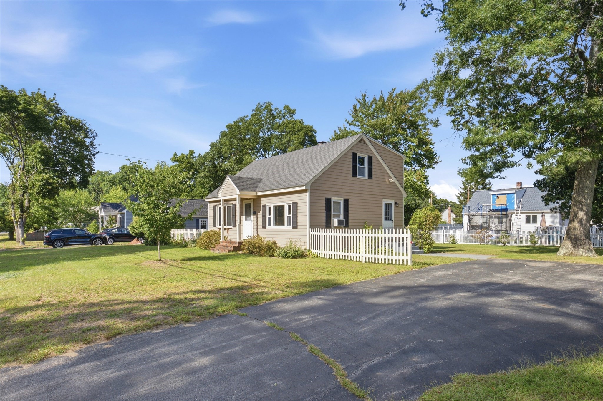 6 Pleasant St Property Photo 37