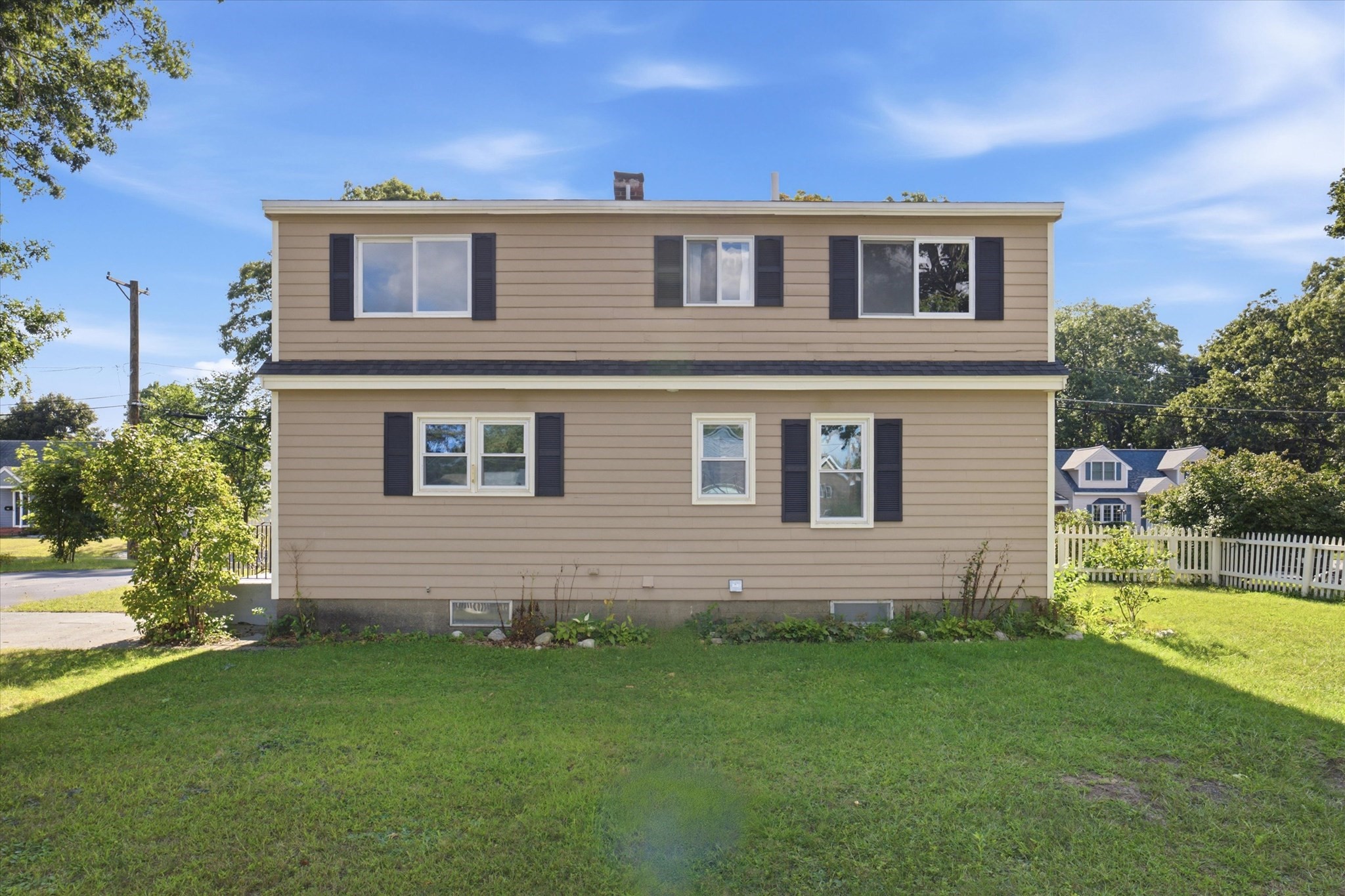 6 Pleasant St Property Photo 40
