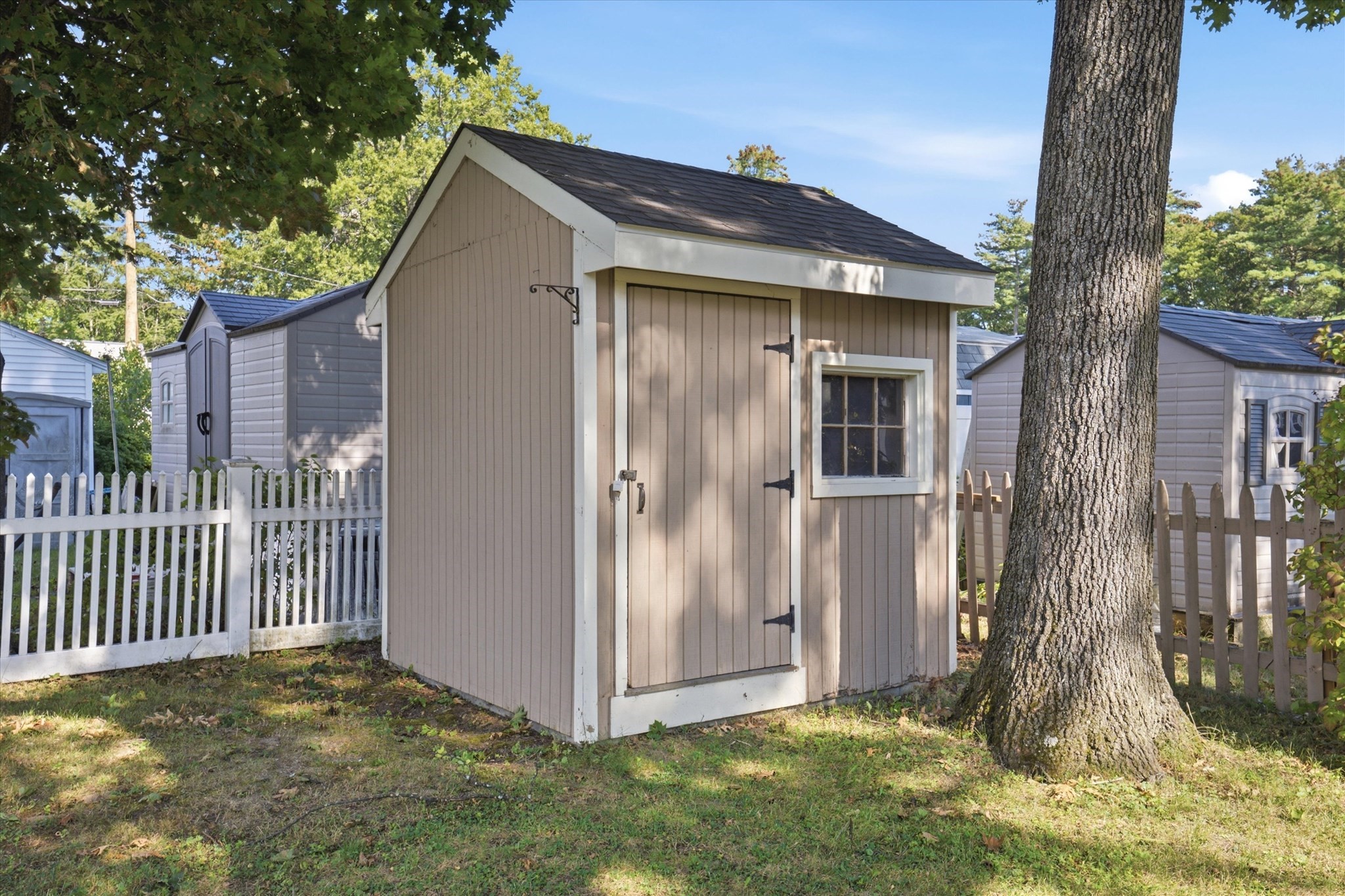 6 Pleasant St Property Photo 42