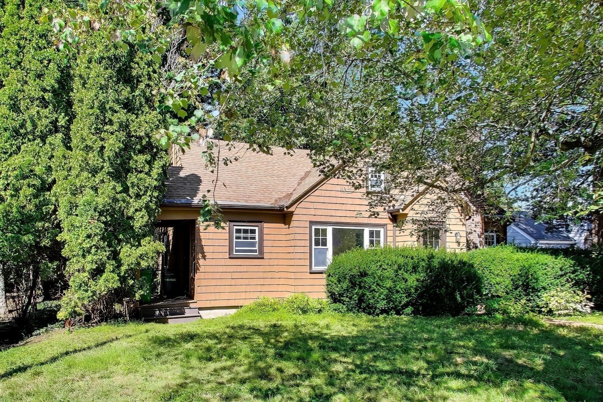 72 Sexton Ave Property Photo 3