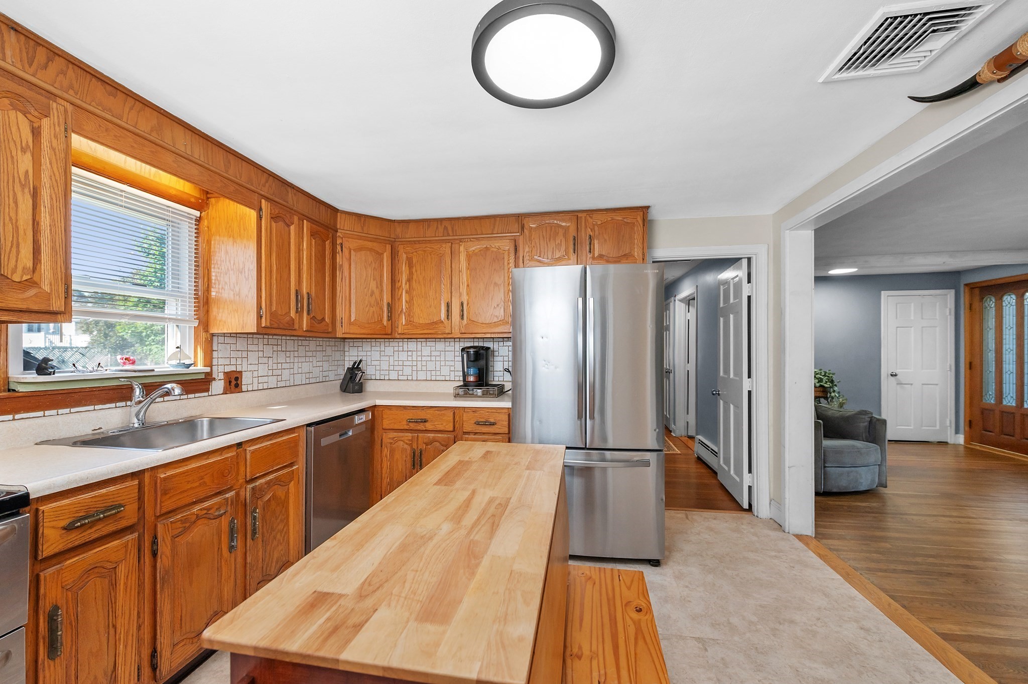 9 Fosters Ln Property Photo 2