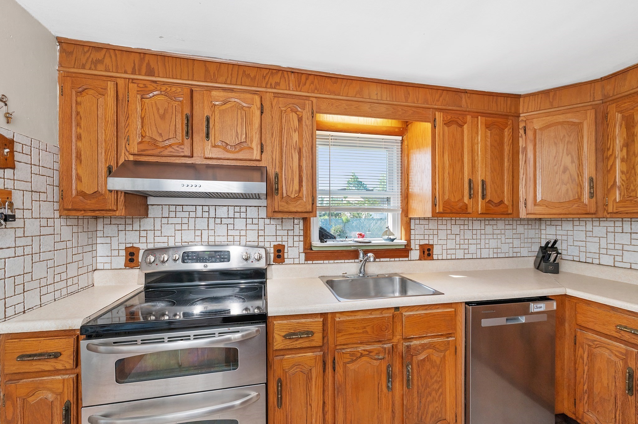9 Fosters Ln Property Photo 4