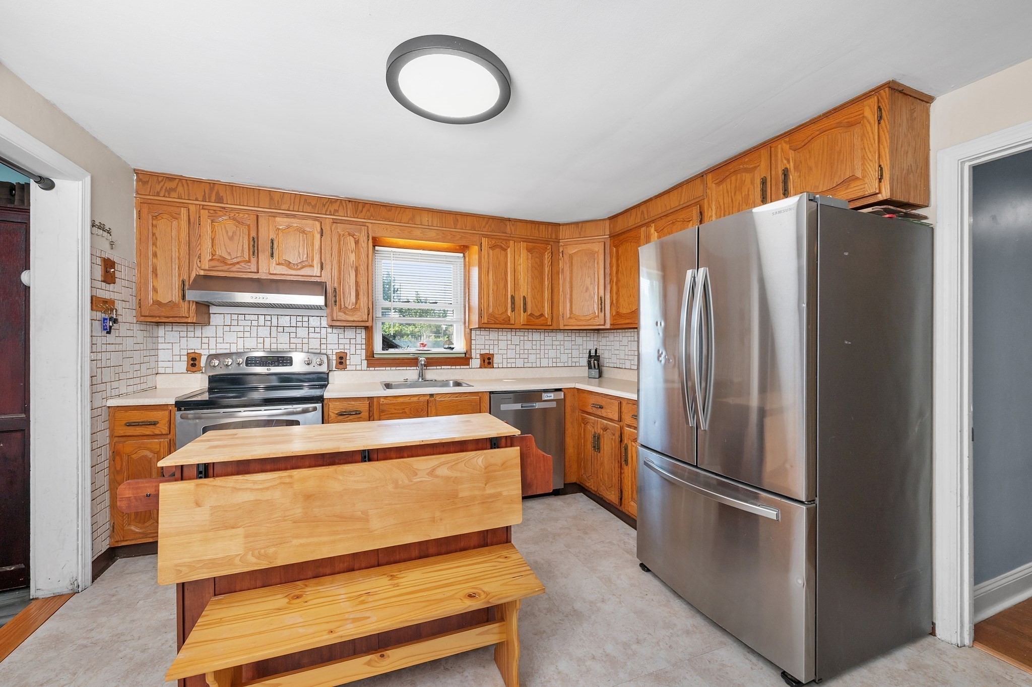 9 Fosters Ln Property Photo 5