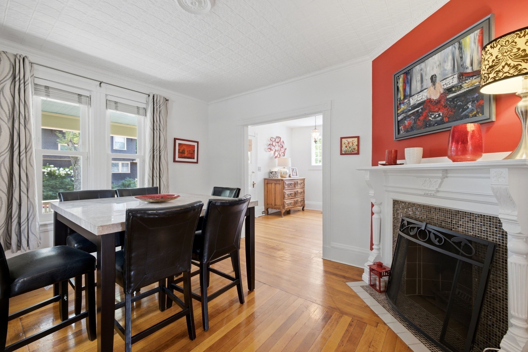 36 Walton St Property Photo 3