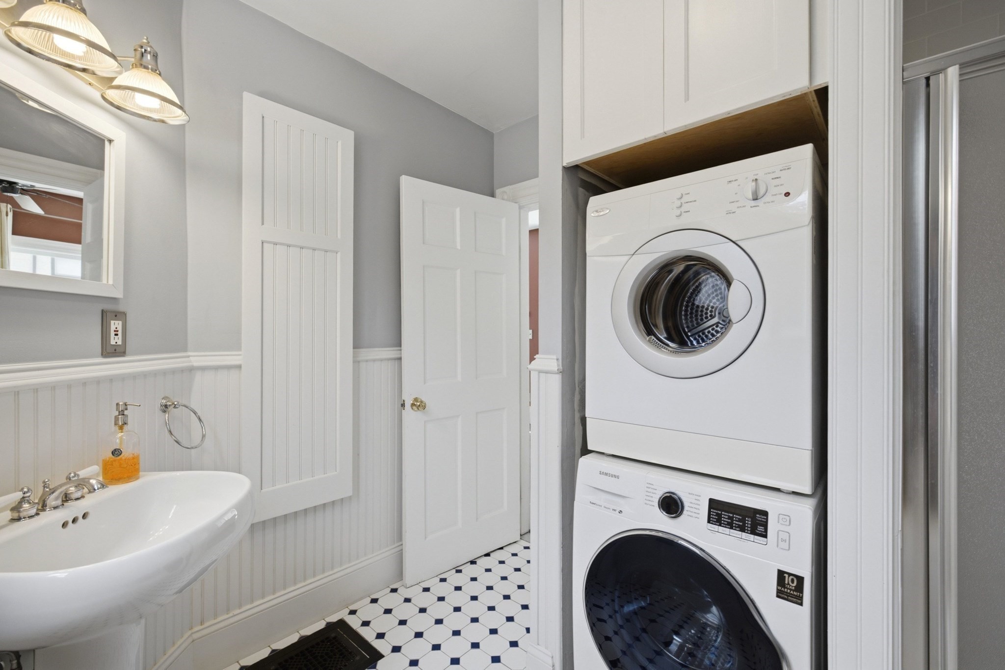 36 Walton St Property Photo 14
