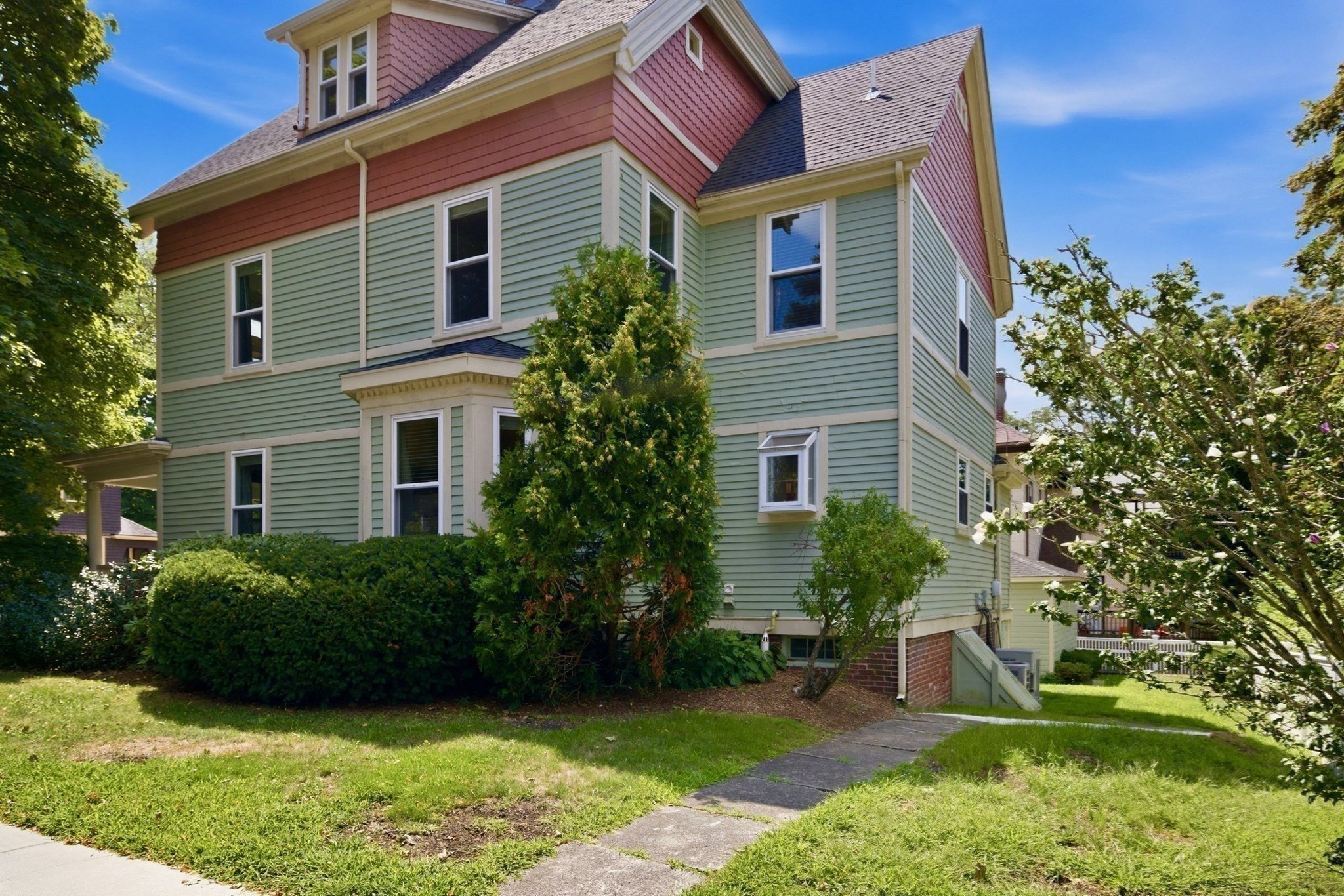 36 Walton St Property Photo 38