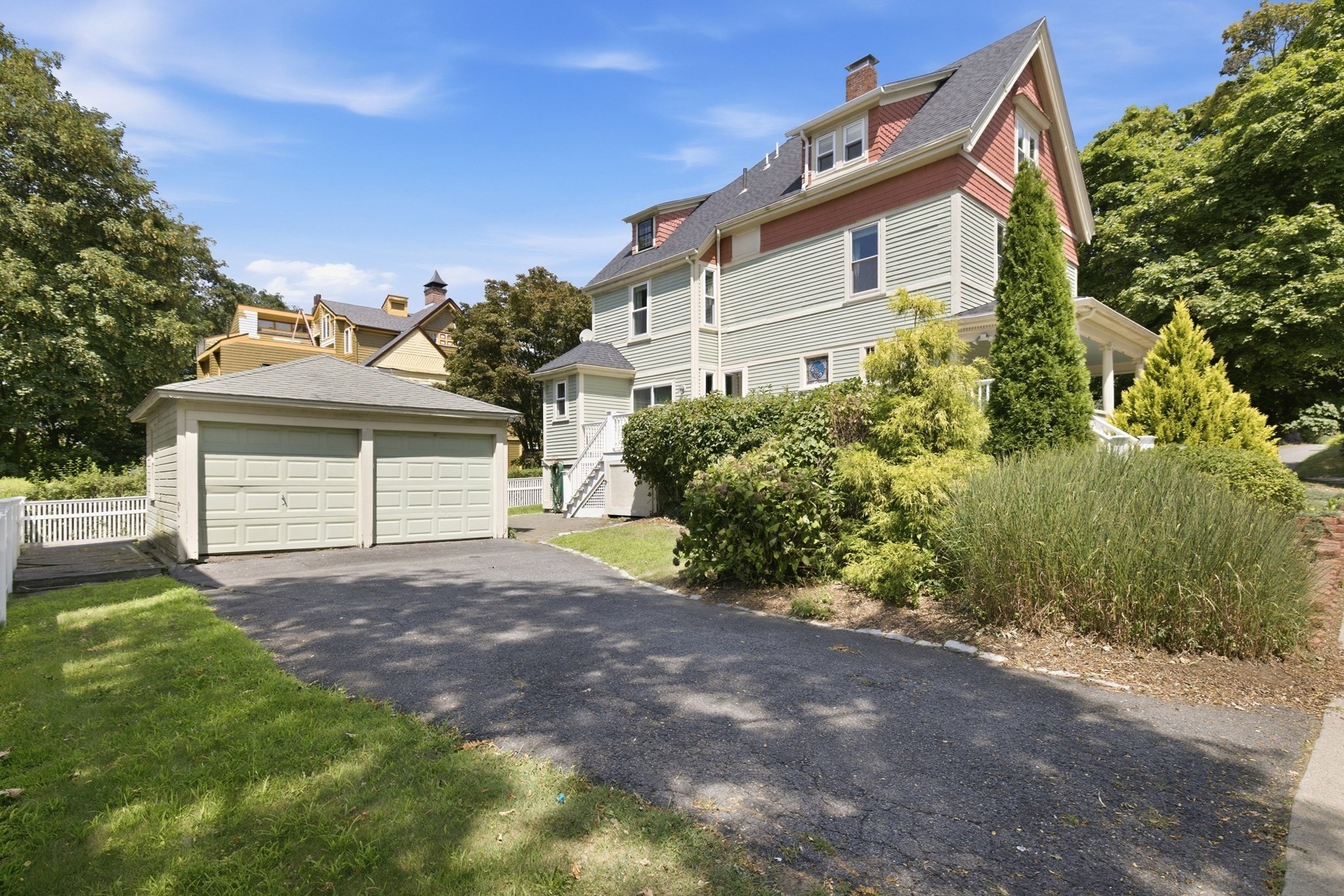 36 Walton St Property Photo 40