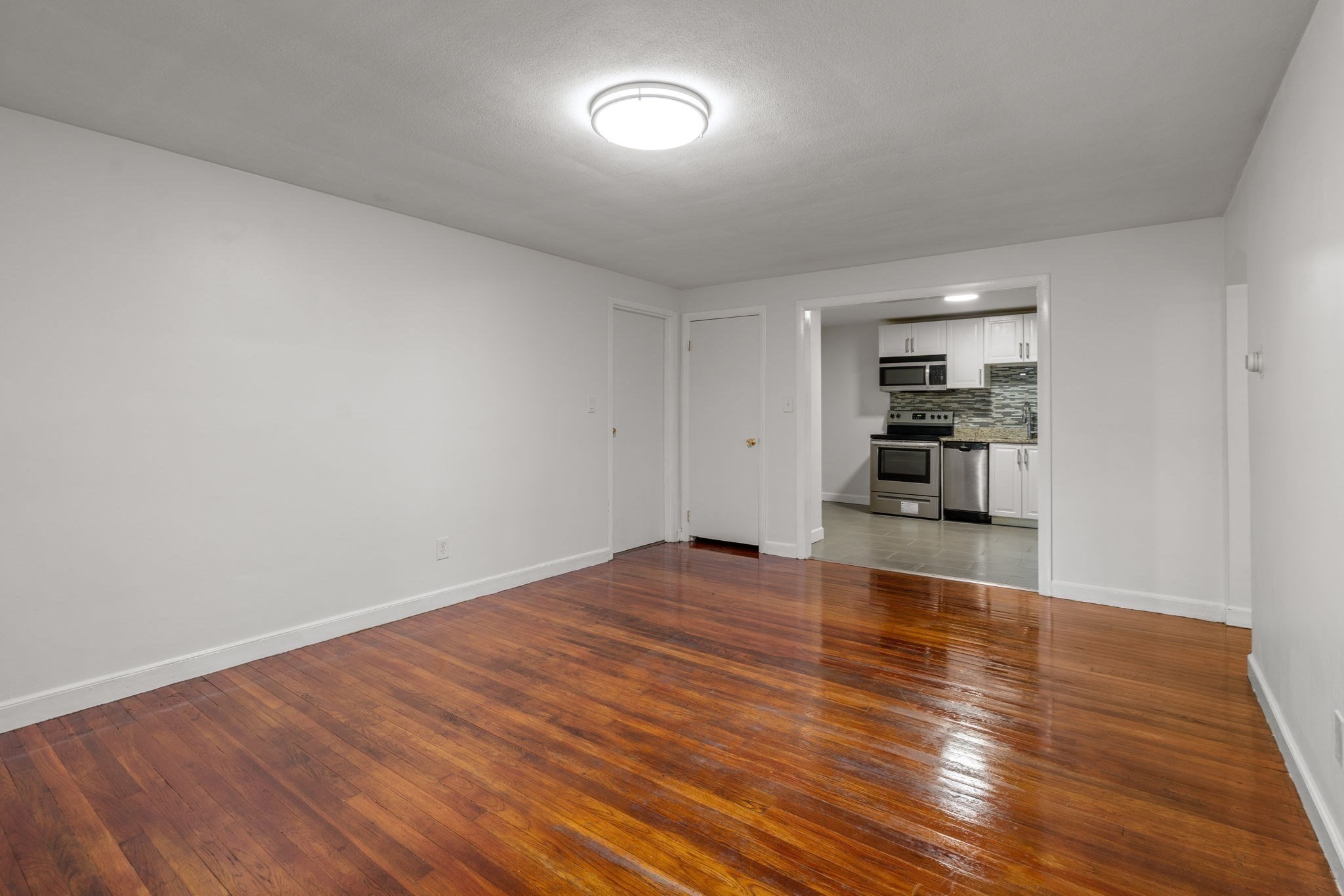 39 Montvale # 8 Property Photo 4