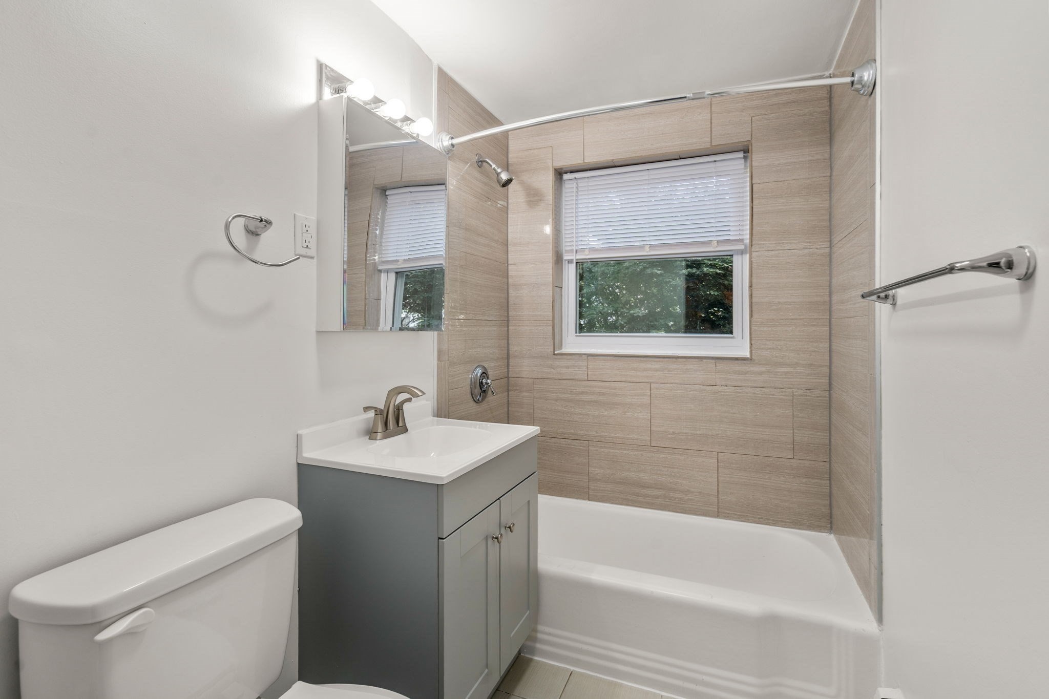 39 Montvale # 8 Property Photo 8
