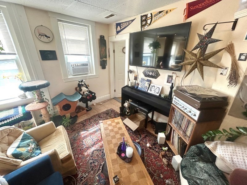 31 Elmwood St. # 3 Property Photo 9