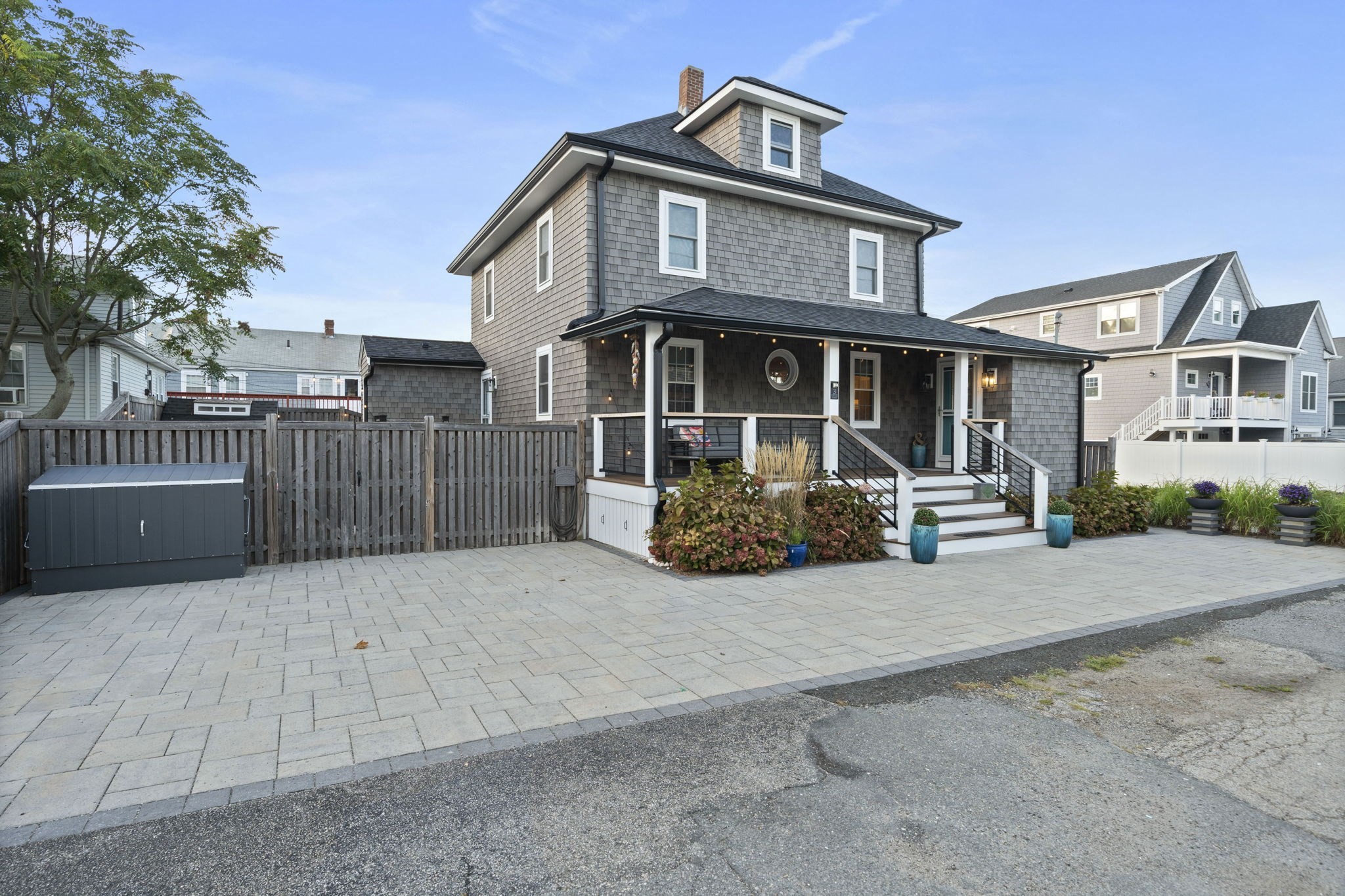 3 Lincoln St Property Photo 2