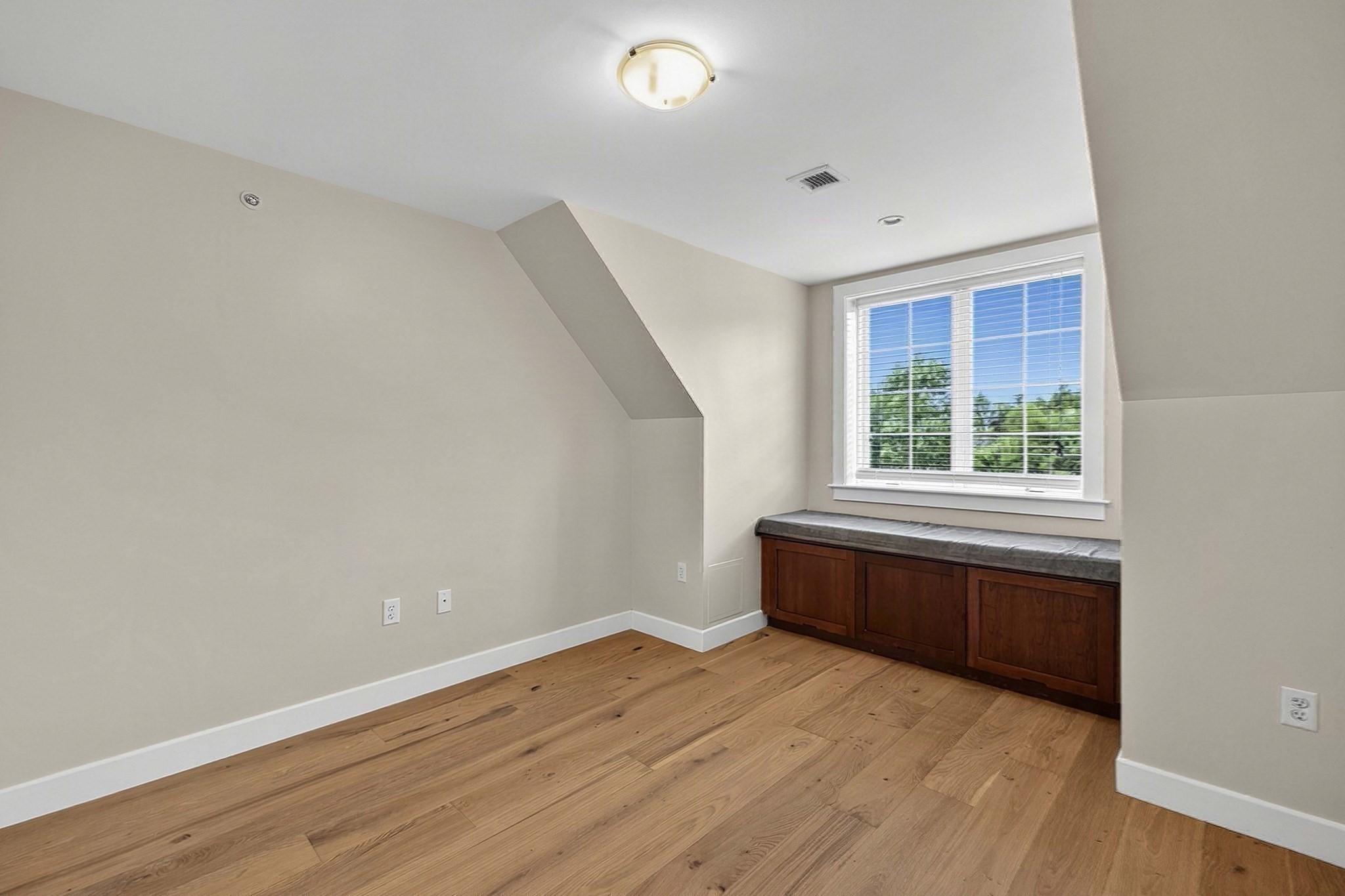 132 Chief Justice Cushing Hwy # 212 Property Photo 22