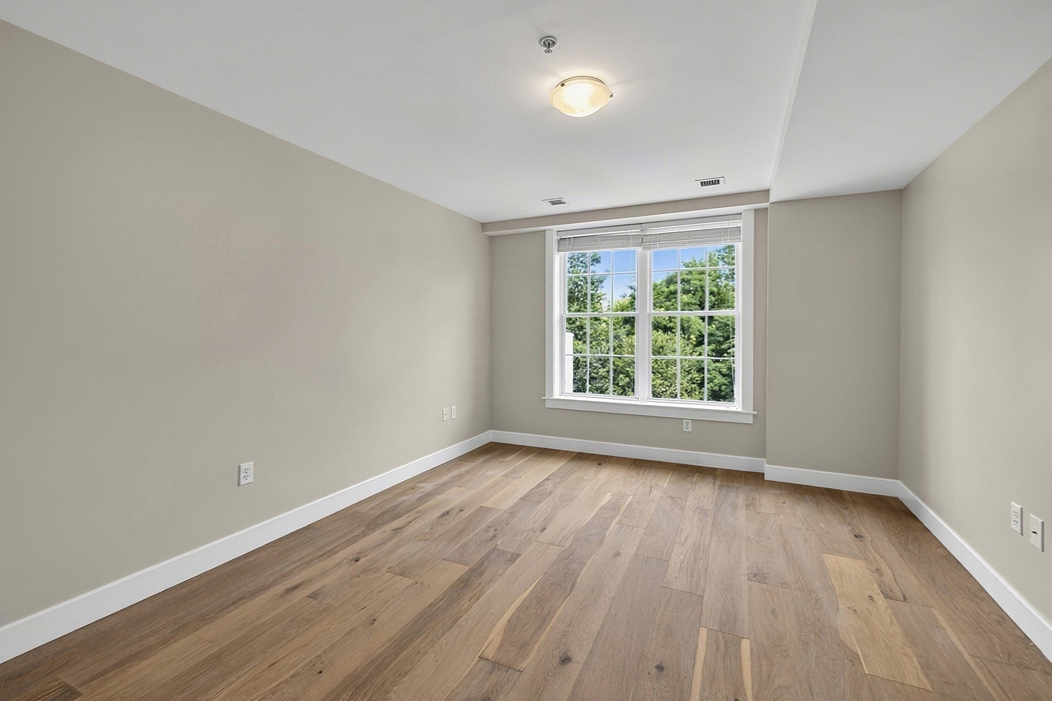 132 Chief Justice Cushing Hwy # 216 Property Photo 7
