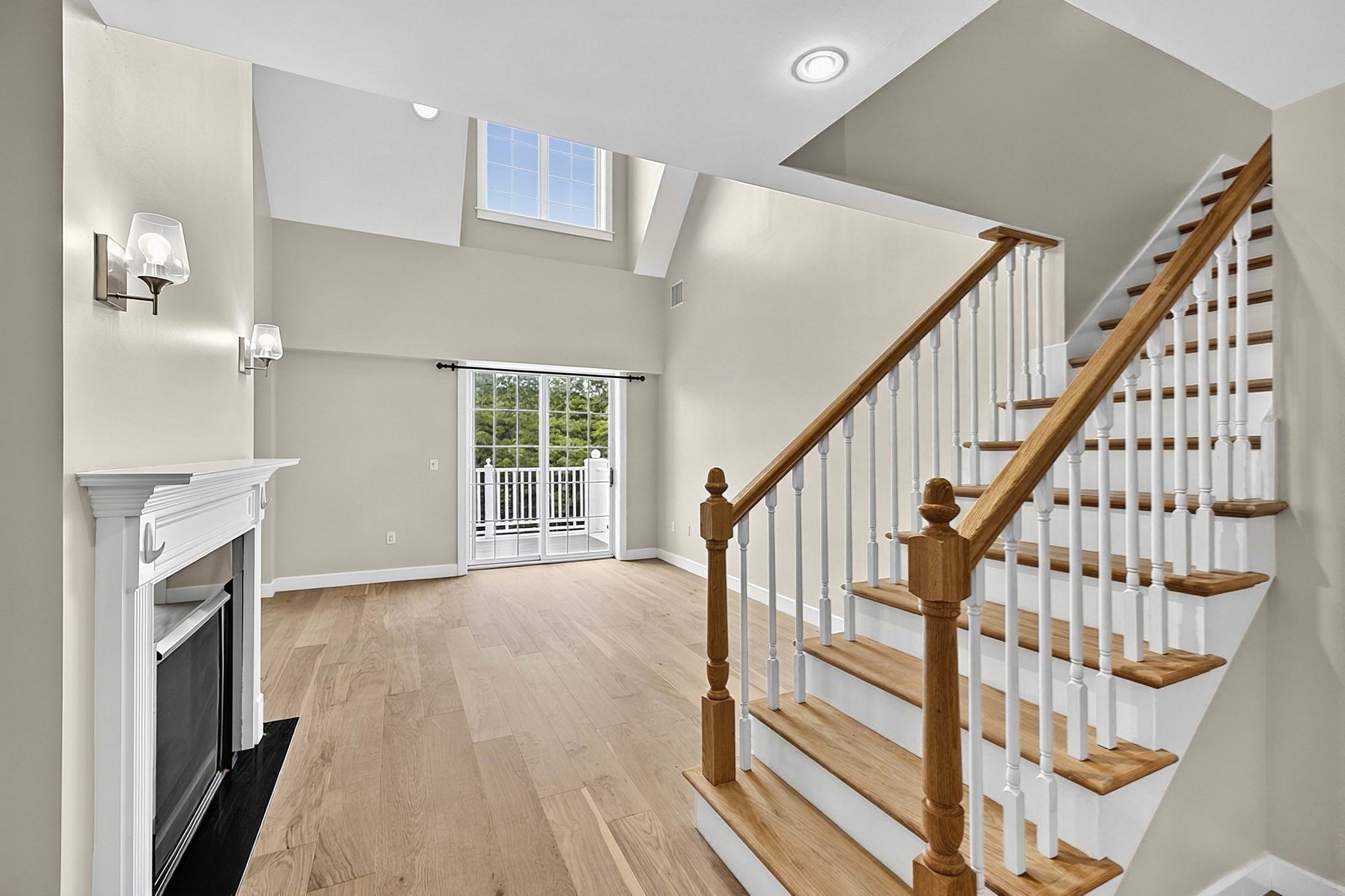 132 Chief Justice Cushing Hwy # 216 Property Photo 11