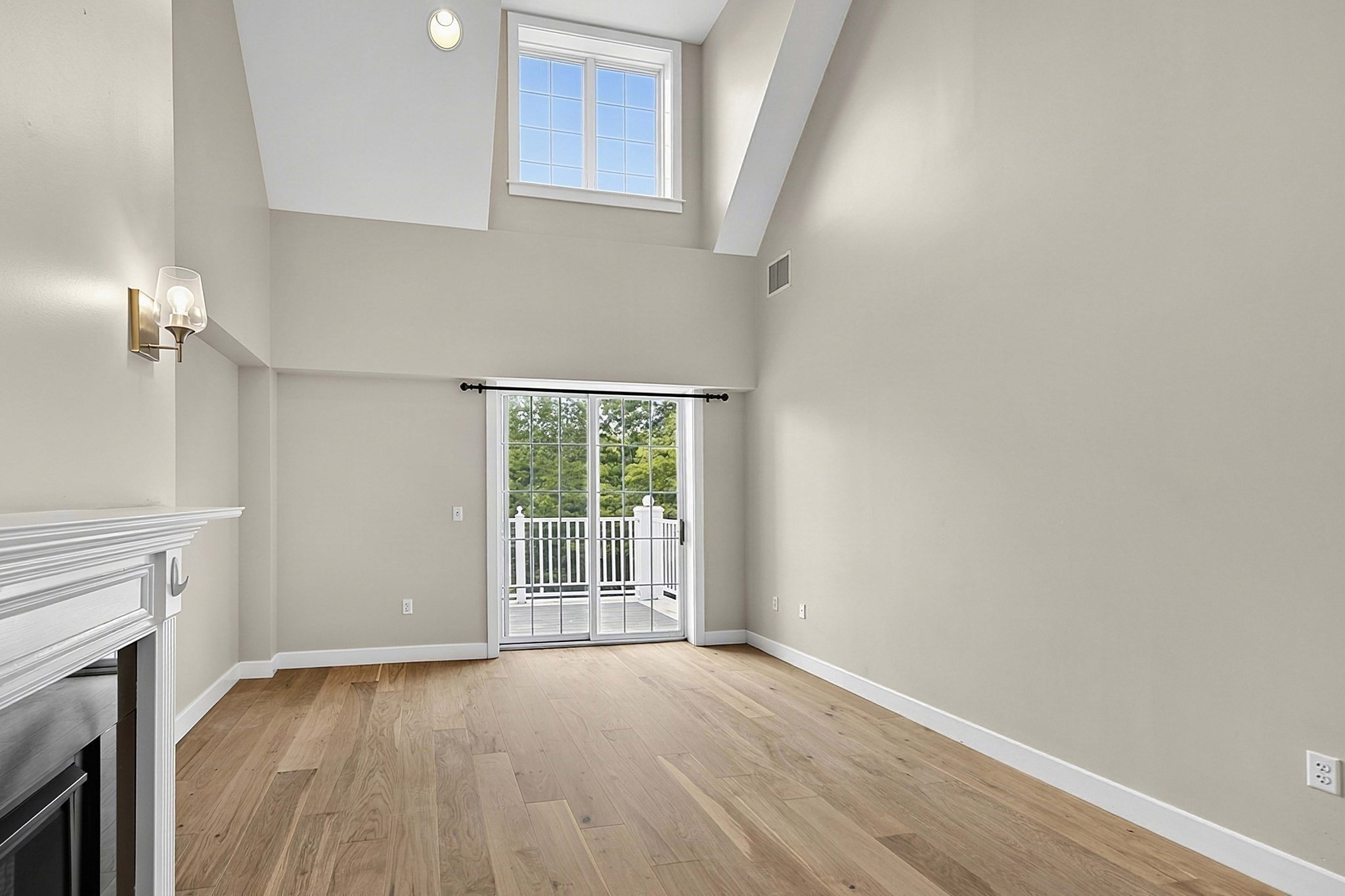 132 Chief Justice Cushing Hwy # 216 Property Photo 14