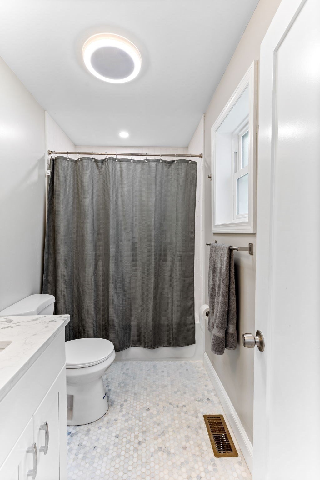 188 Page St Property Photo 19